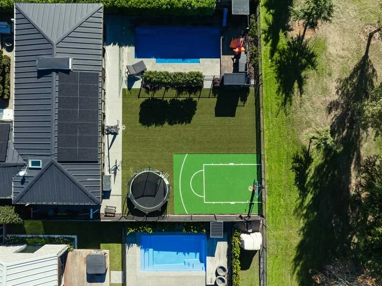 codie-taylor-artificial-grass-backyard-4.jpg