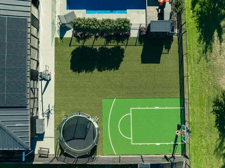 codie-taylor-artificial-grass-backyard-2.jpg