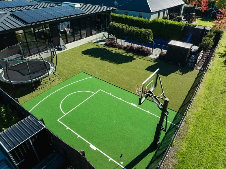 codie-taylor-artificial-grass-backyard-3.jpg