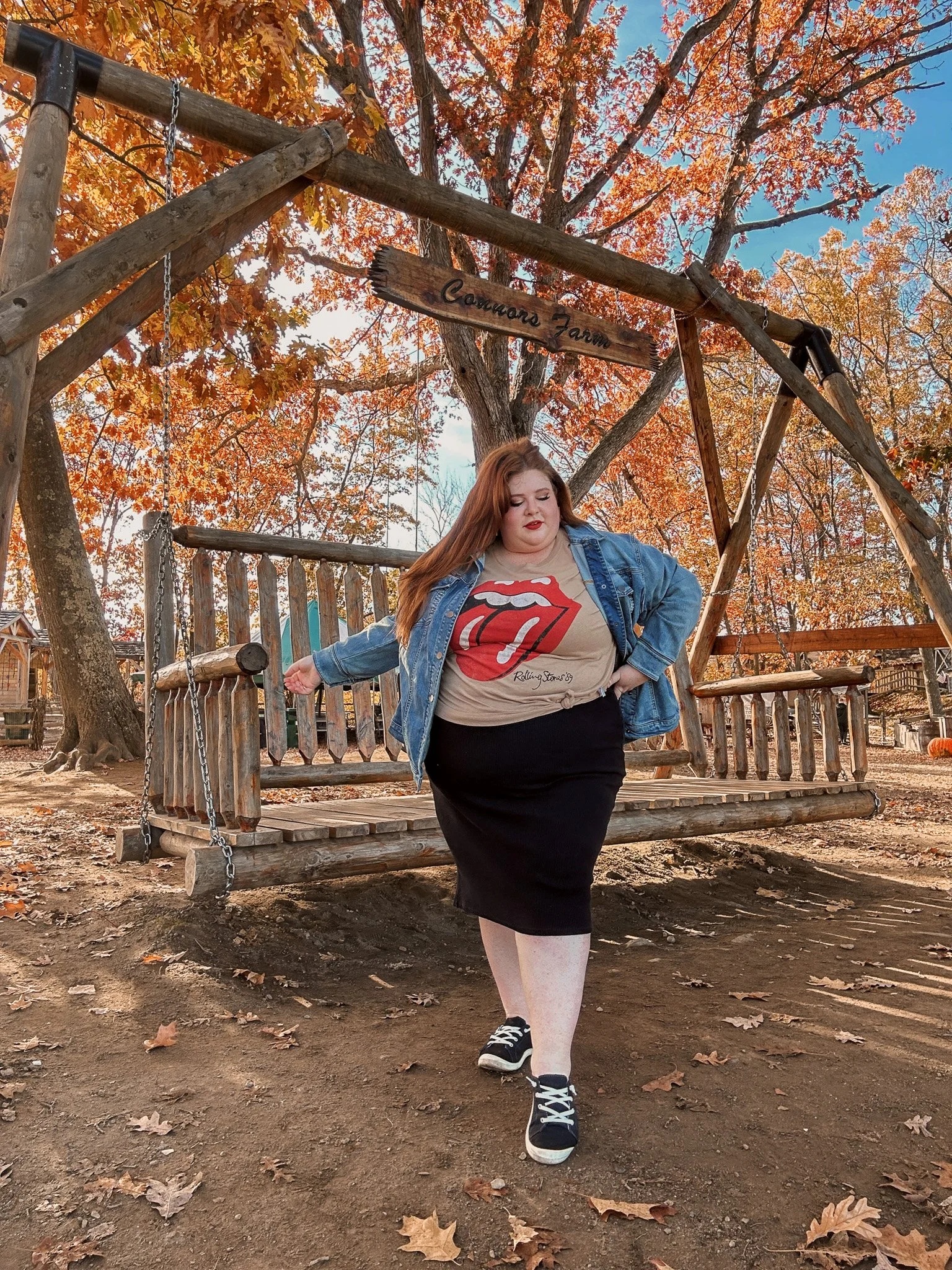 15 Creative Ways to Style a Graphic Tee