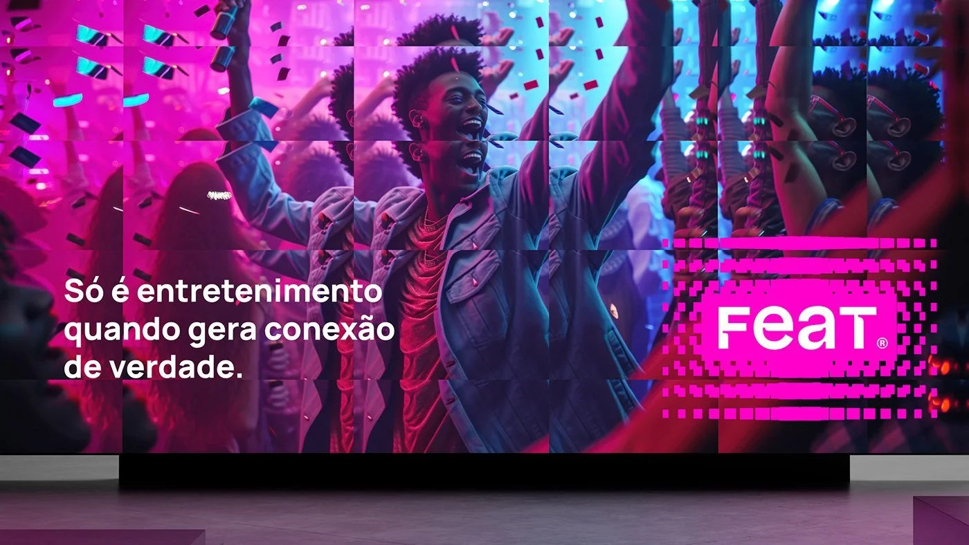 Dynamische animatie in roze-blauw met abstracte elementen | Digitale sfeer voor Feat branding