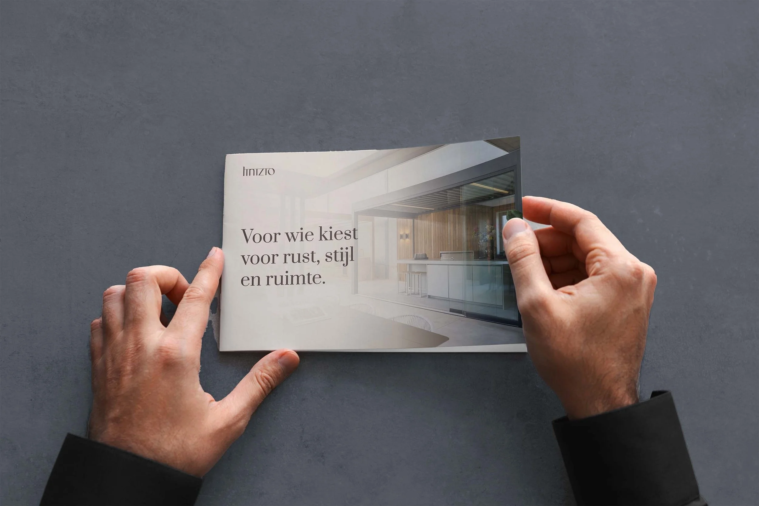 linizio-brochure-voorzijde-luxe-overkappingen.jpg .jpg