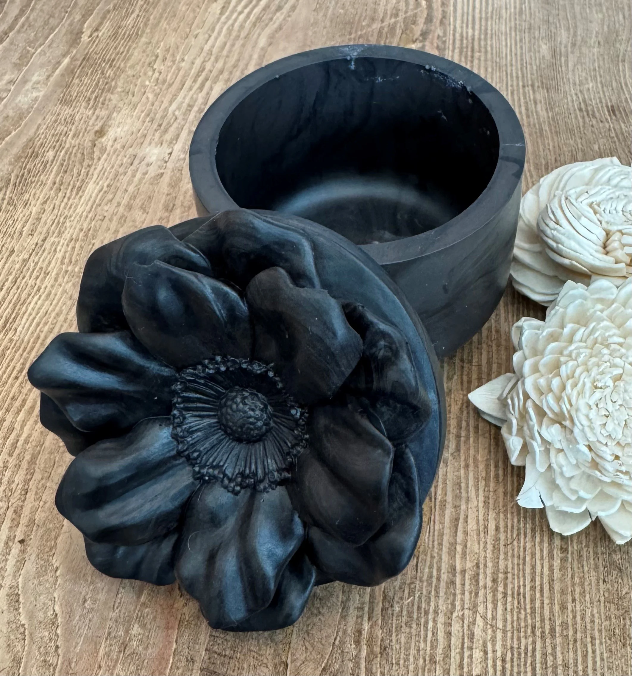 Graphite- Trinket Bowl 2.jpg