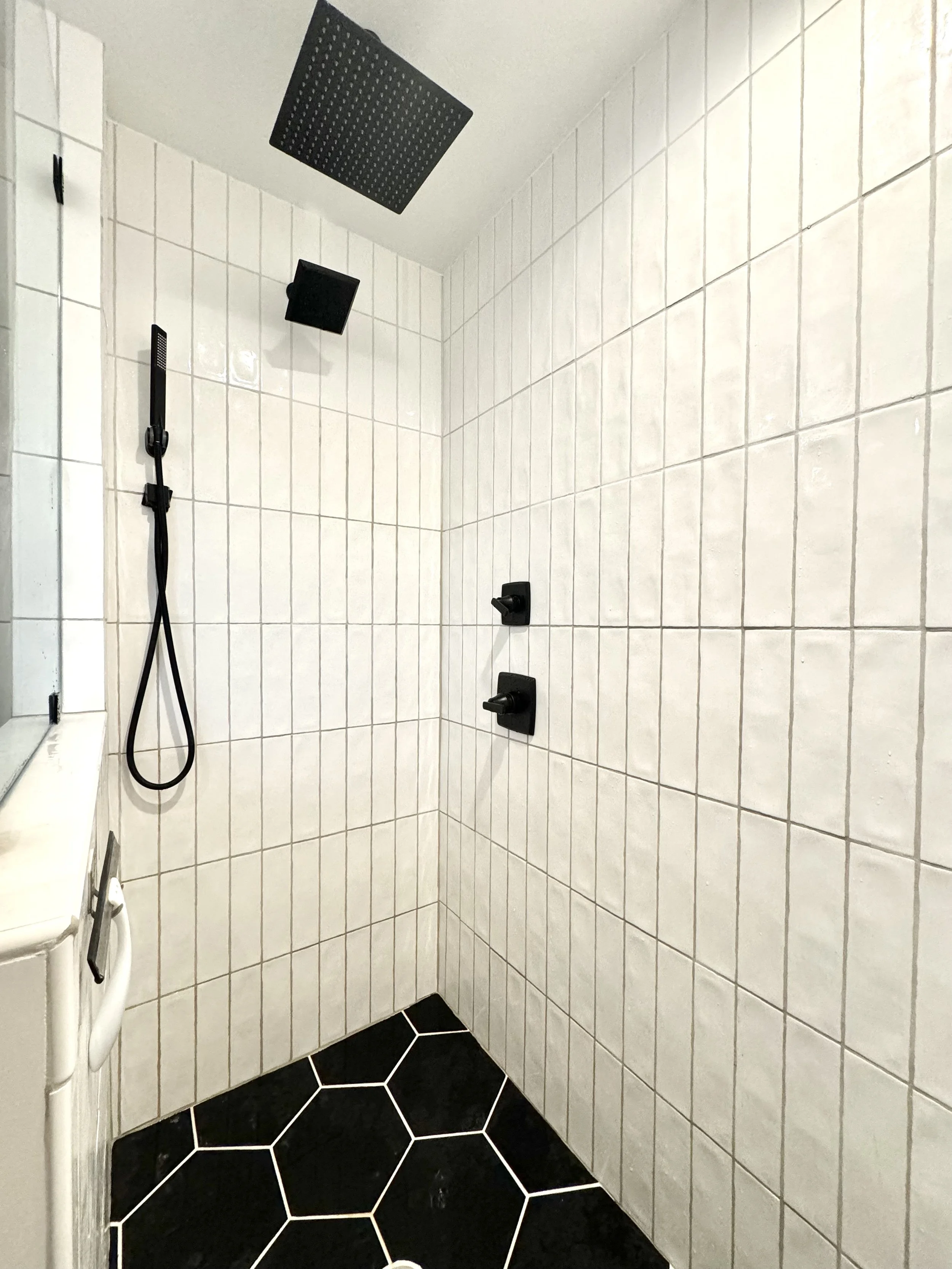 Bathroom 2.jpeg