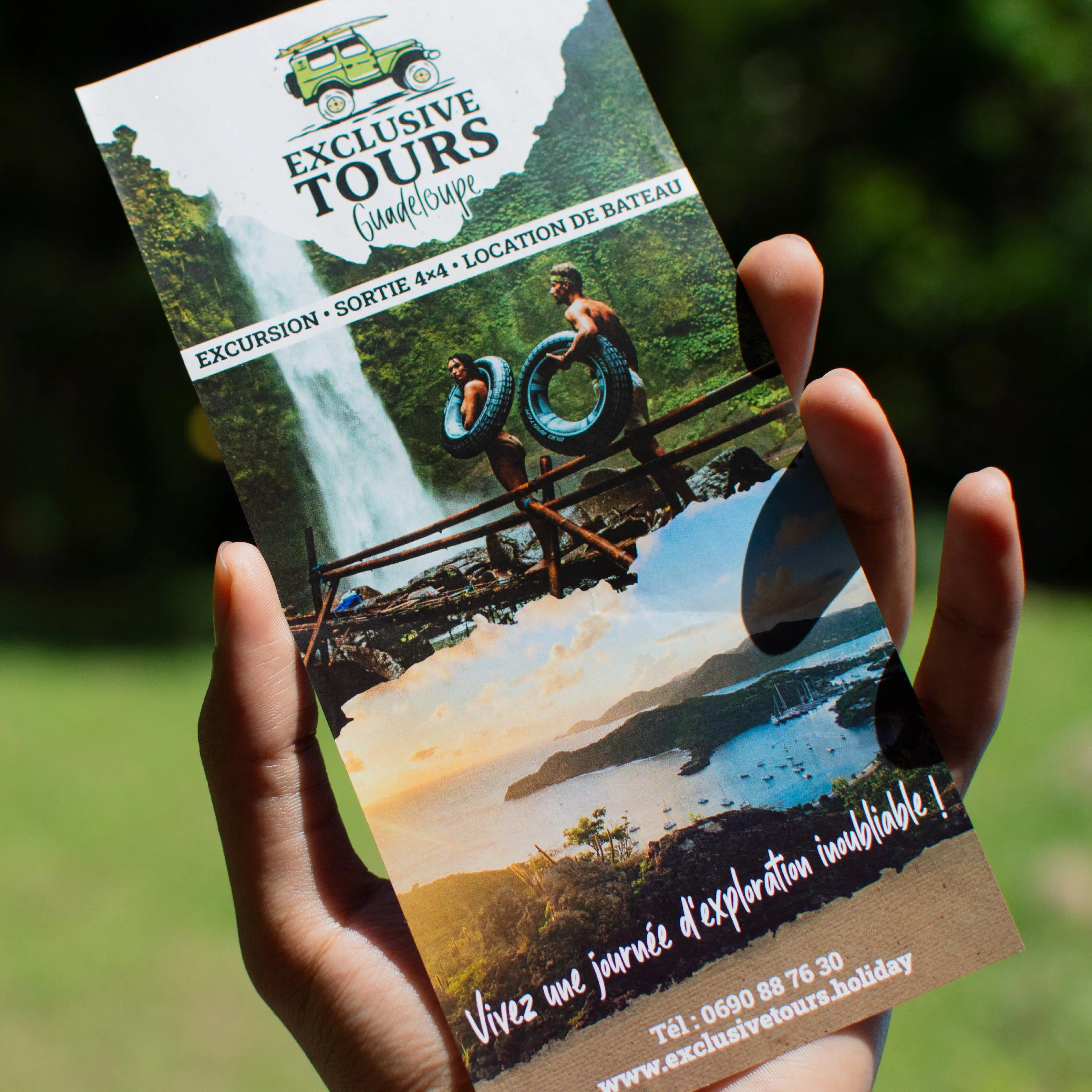FLYER pour Exclusive Tours - par Léo Bellevue-5.jpg