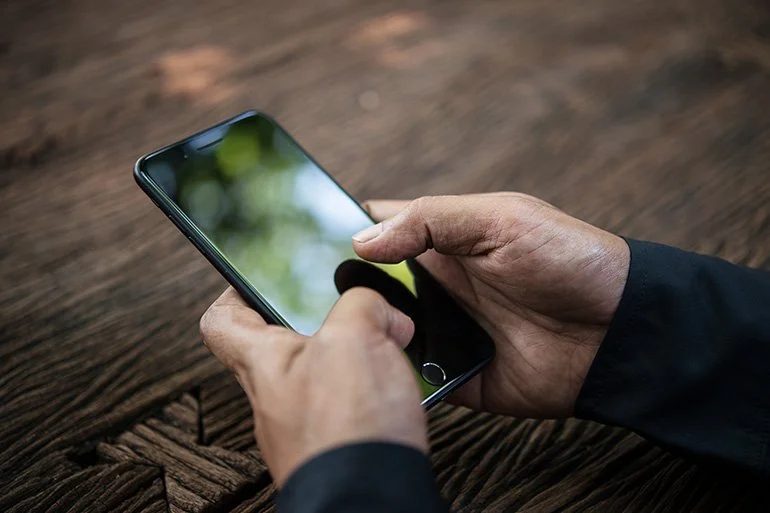 Can Police Search My Phone in Victoria?