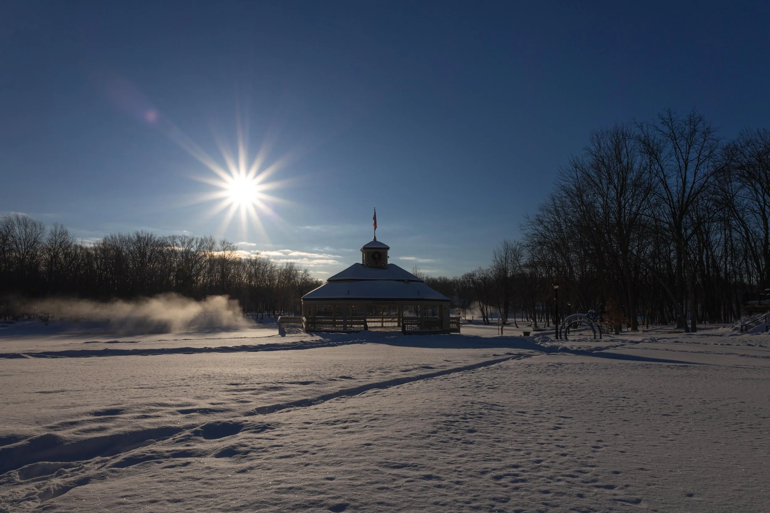 Coe Lake Winter - Snow and Sunstar-1.jpg