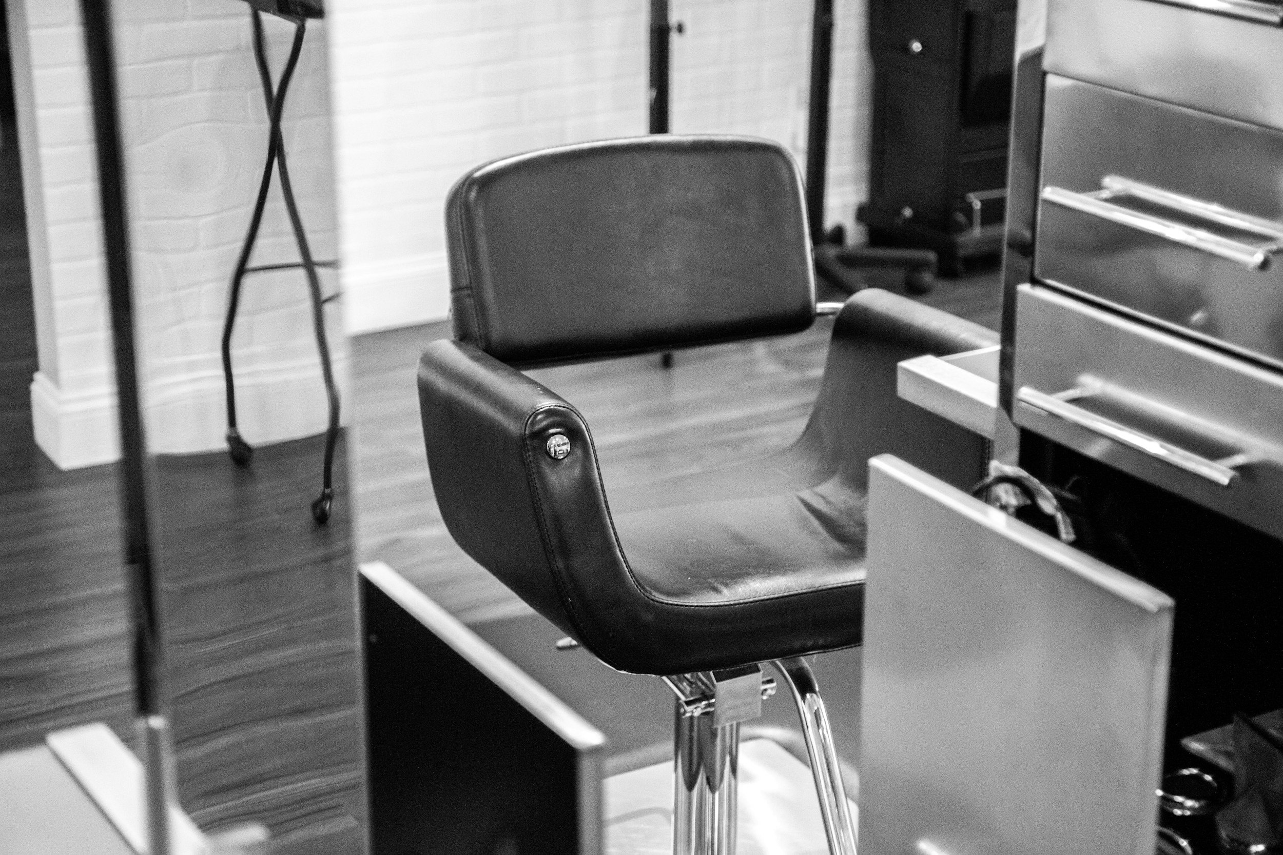 Licensed beauty professionals who are looking for a salon home to start their beauty brand and business.