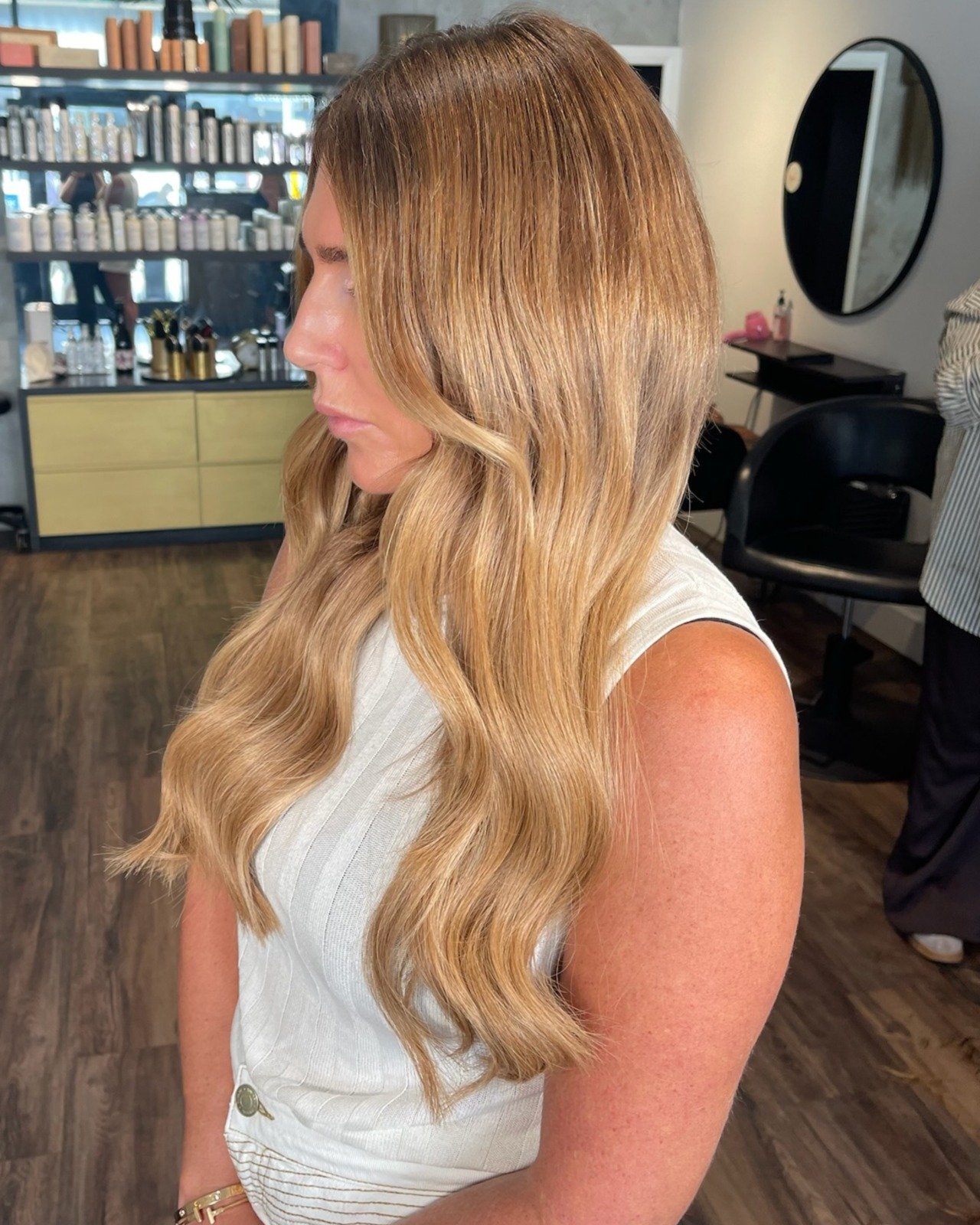 Still thinking about this one 😍
ㅤ
Warm honey blonde, incredible volume and those waves&hellip; yeah we nailed it!
ㅤ
🏷️- northernbeacheshairdresser, livedinblondeexpert, lowmaintenanceblondes, blondspecialist, sydneyhair, luxuryhairsalon, sustainabl