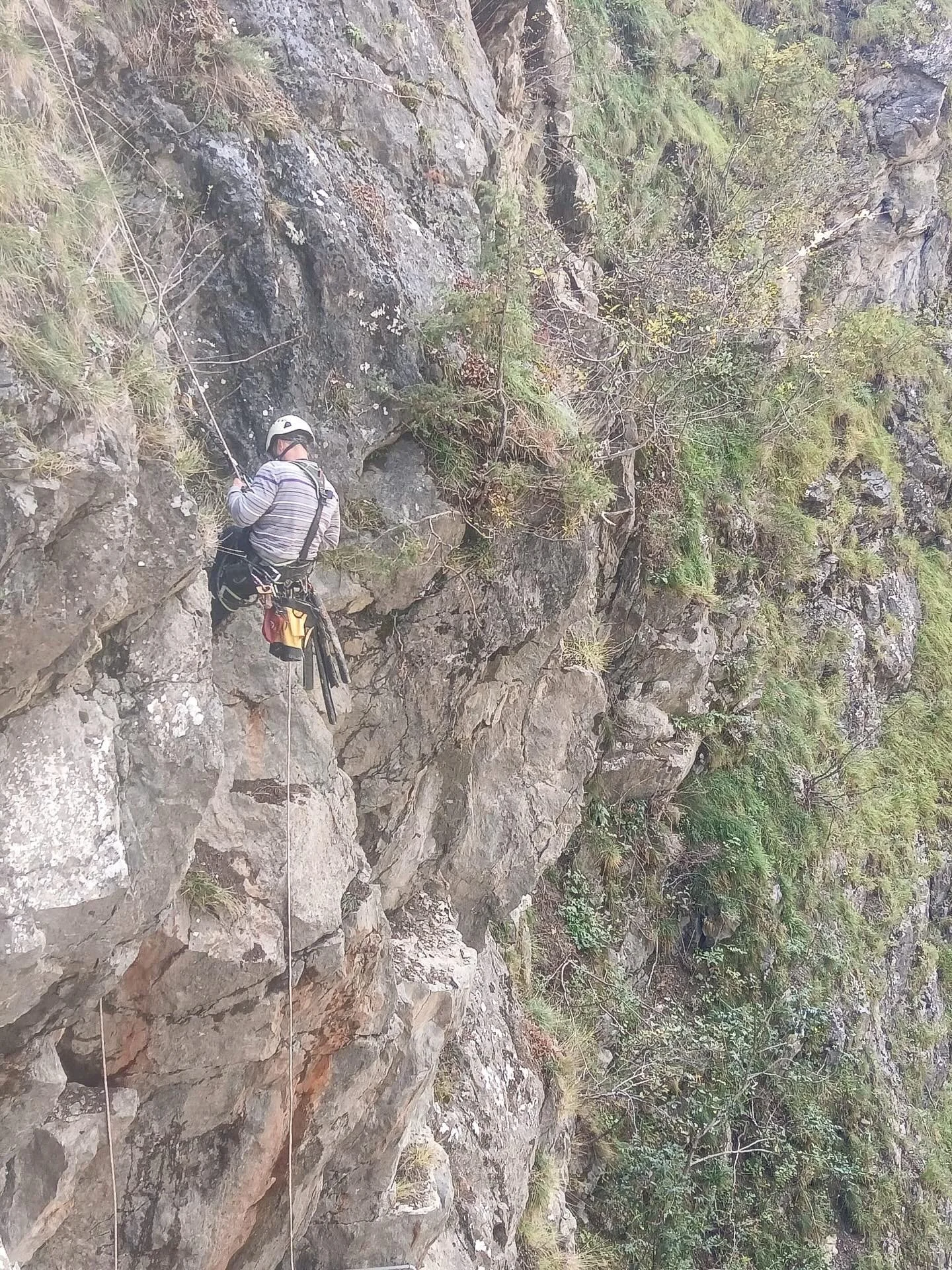 Travailler en pleine nature, c&rsquo;est allier efficacit&eacute; et grand bol d&rsquo;air frais.
#TravailEnPleineNature #M&eacute;tierPassion #AirPur