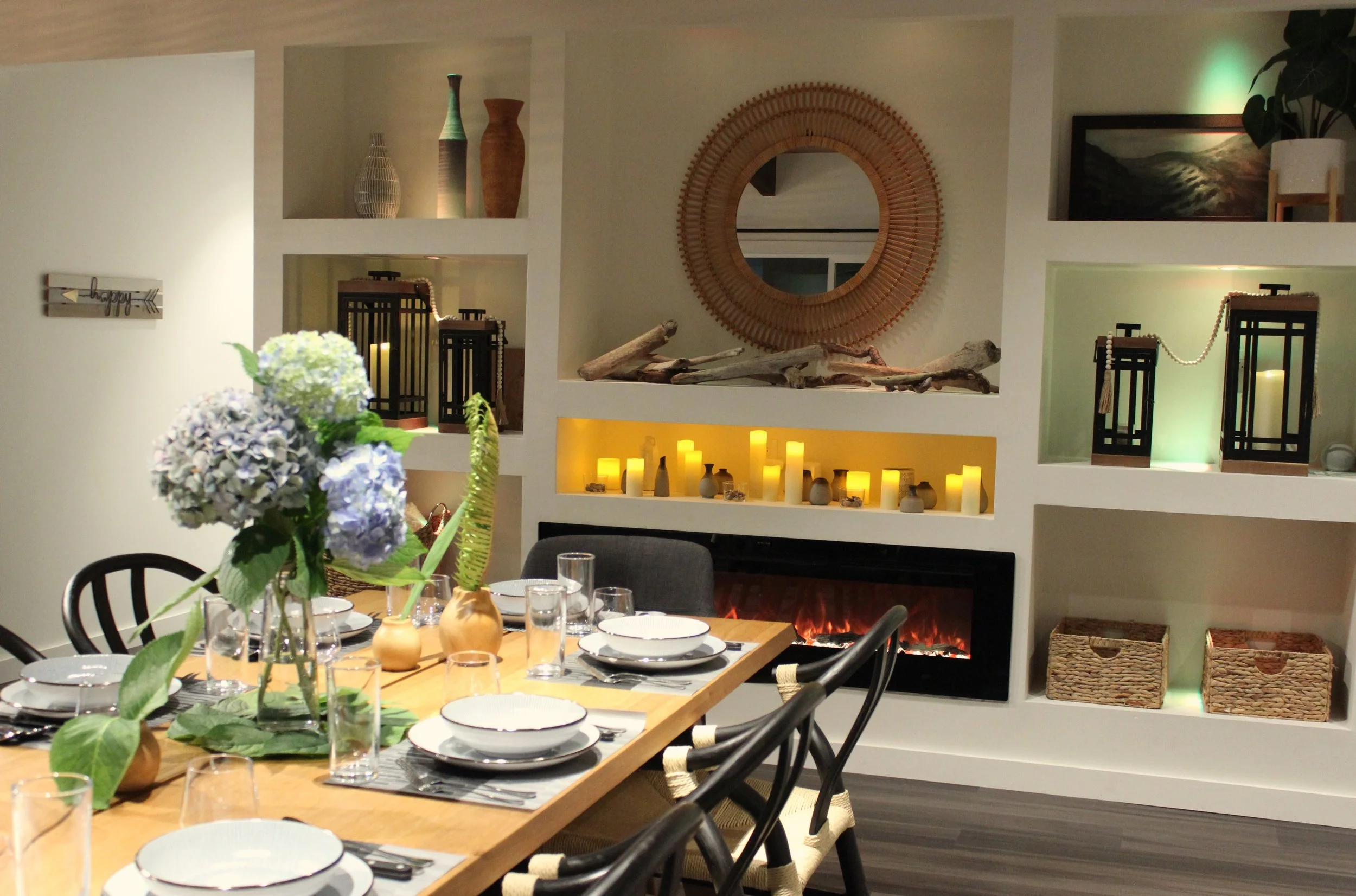 Dining - mirror.JPG
