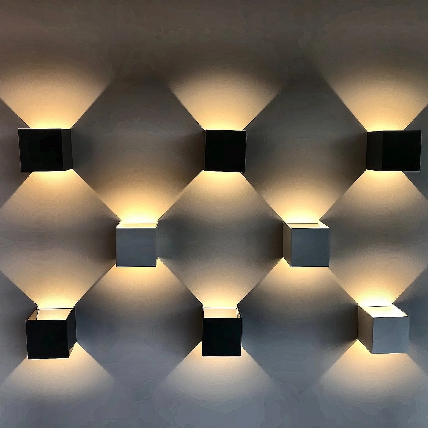 Wall art created by the play of light and shadow ✨