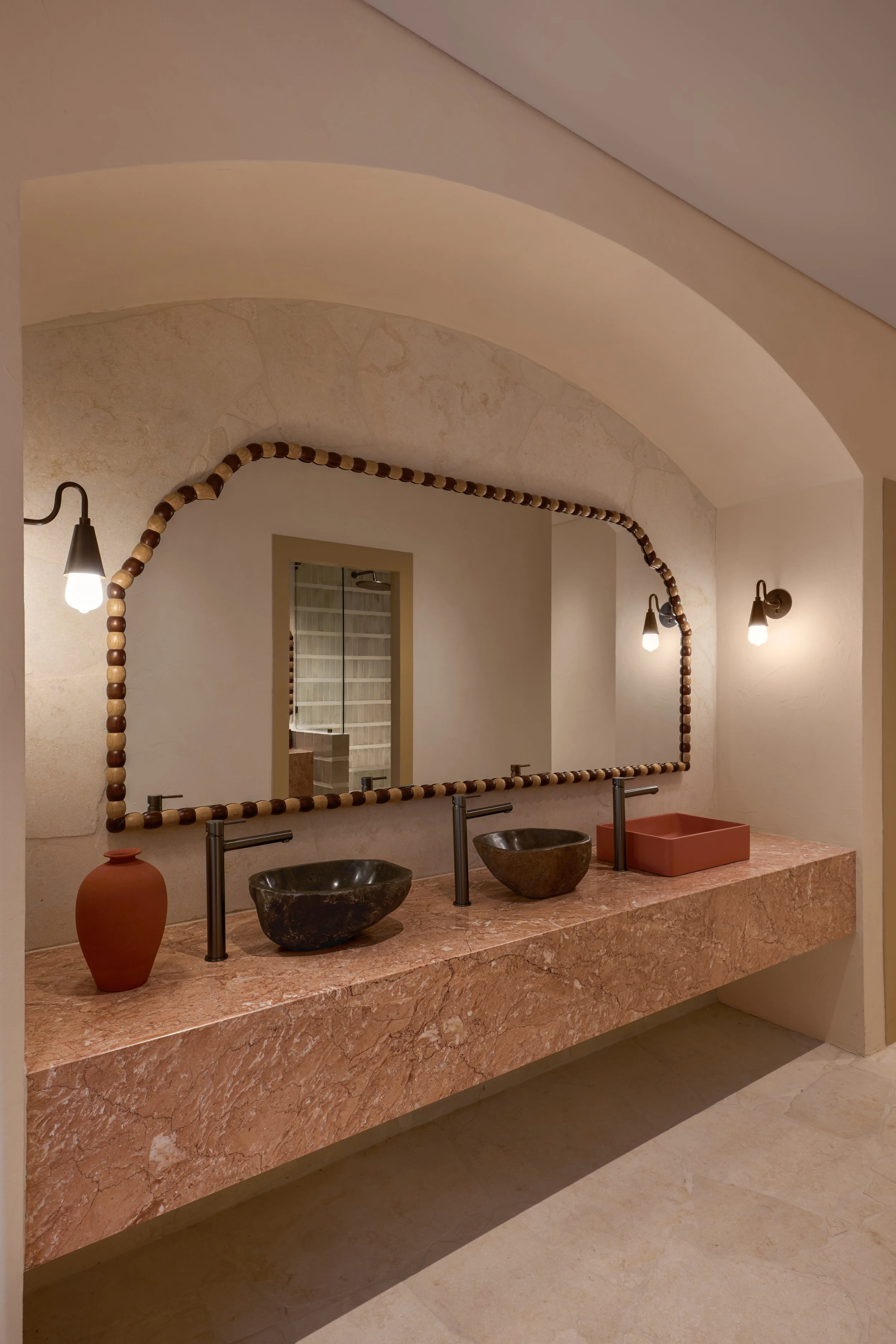 Jenna French_Taylor Thornton_HYDE Amenities 2.jpg