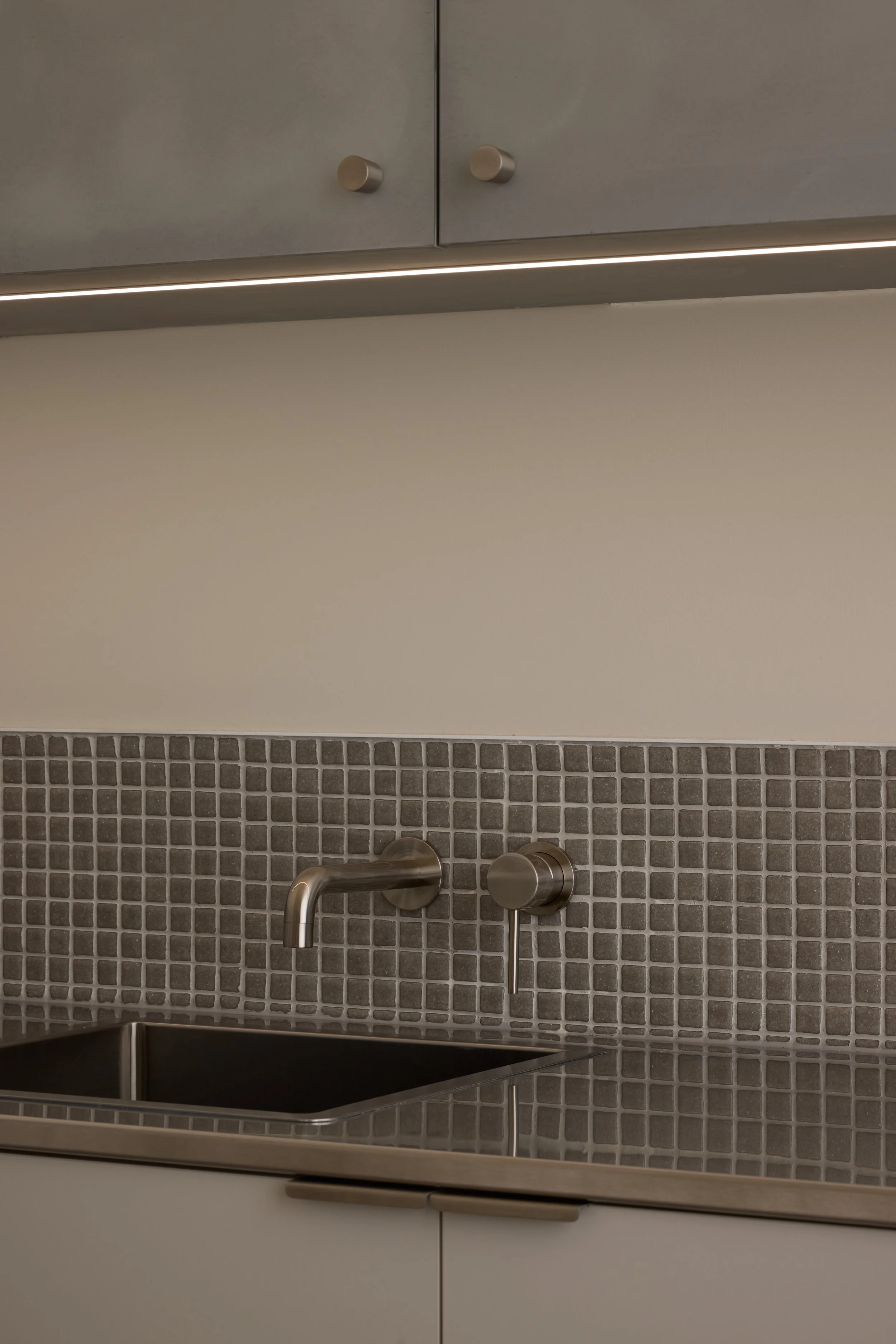 Jenna French_Studio Traces_Blank Suites_WEBRES 19.jpg