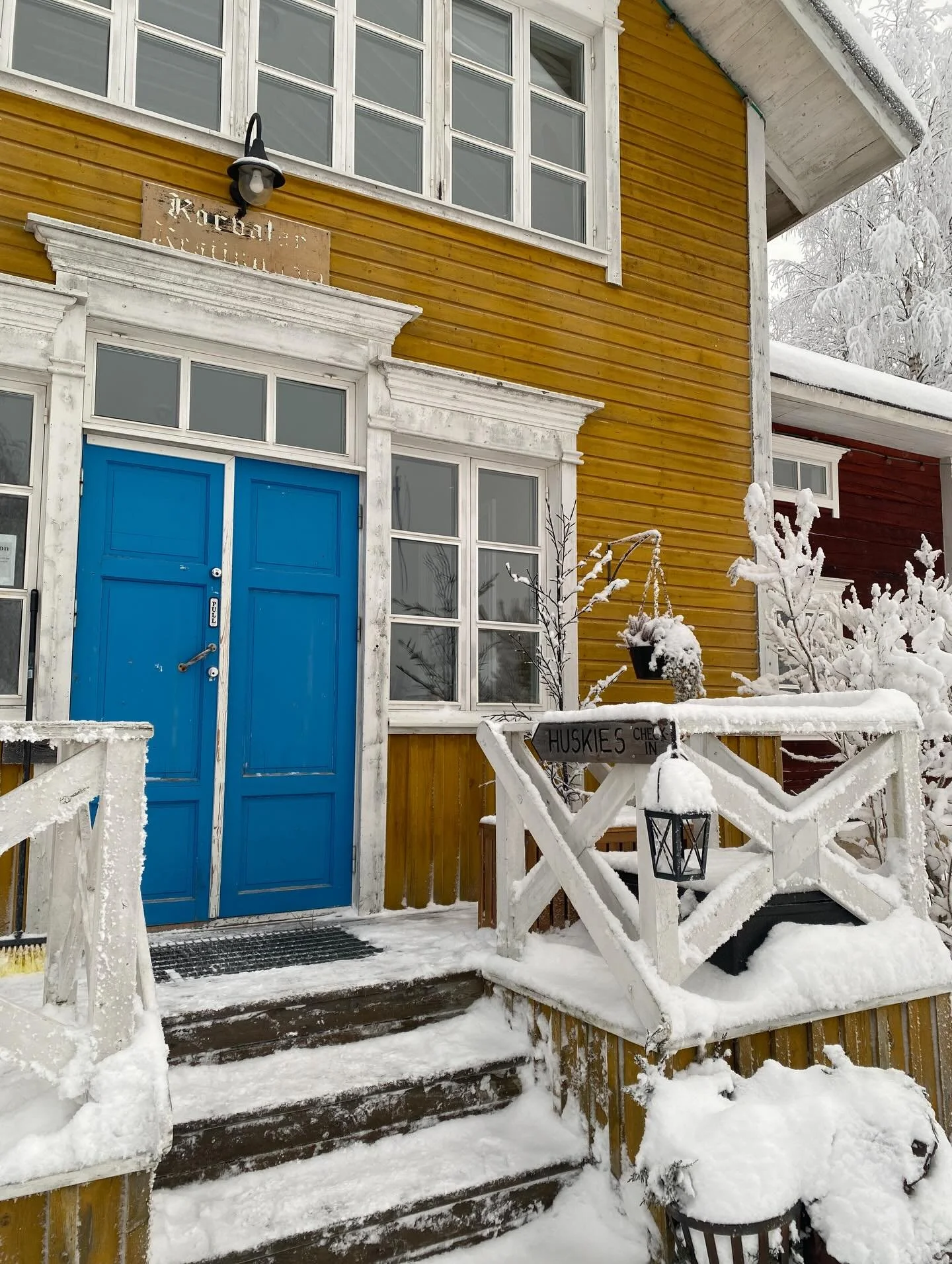 We still have a few spots avaible for tonight&rsquo;s New Year&rsquo;s Eve dinner from 5 PM.

Book your spot and enjoy 🥂

#restaurant #lapland #korvalankomea #finnishfood #newyear 

@visitrovaniemi