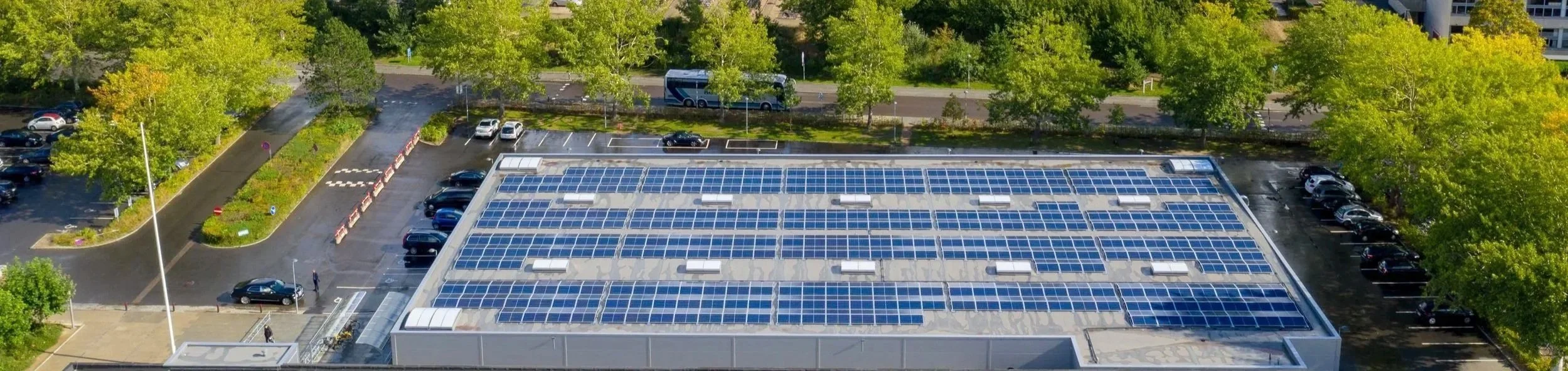 Solceller på kommunale bygninger som del af en samlet energistrategi
