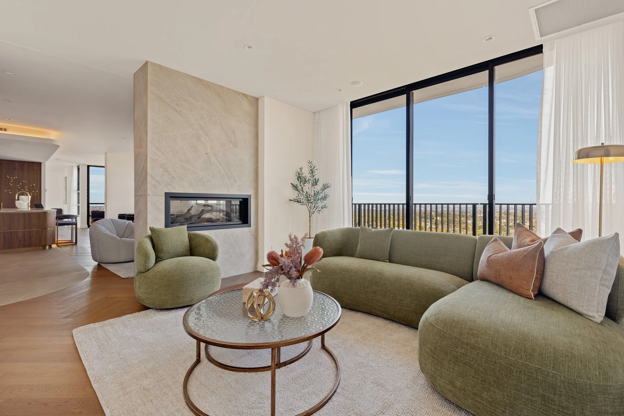 8 Garthowen Crescent Castle Hill-4.jpg