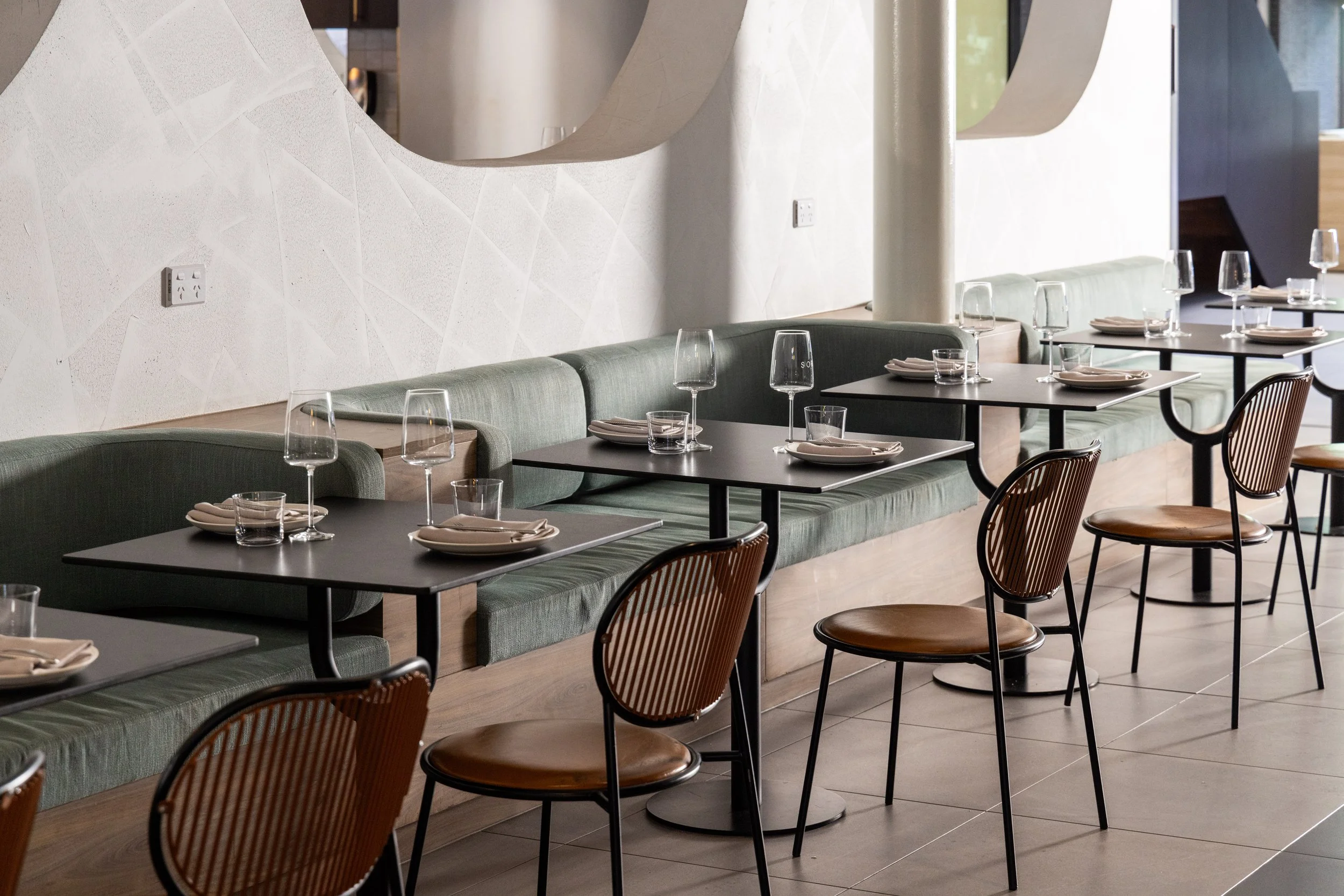 INDOOR RESTAURANT TABLES (2-6 People)