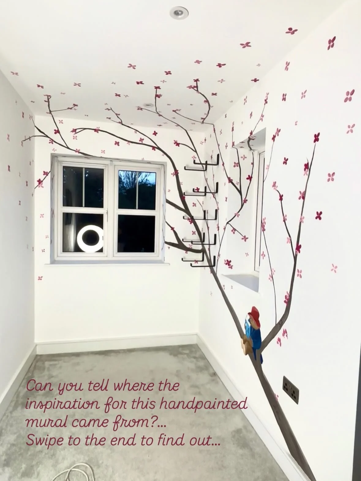 A little behind the scenes peek for you&hellip;
Some added details, inspo pics (you can decide if I nailed the brief 👀), and the most gorgeous doggo you ever did meet.

As a special touch, I invited each family member, including their dog and their 