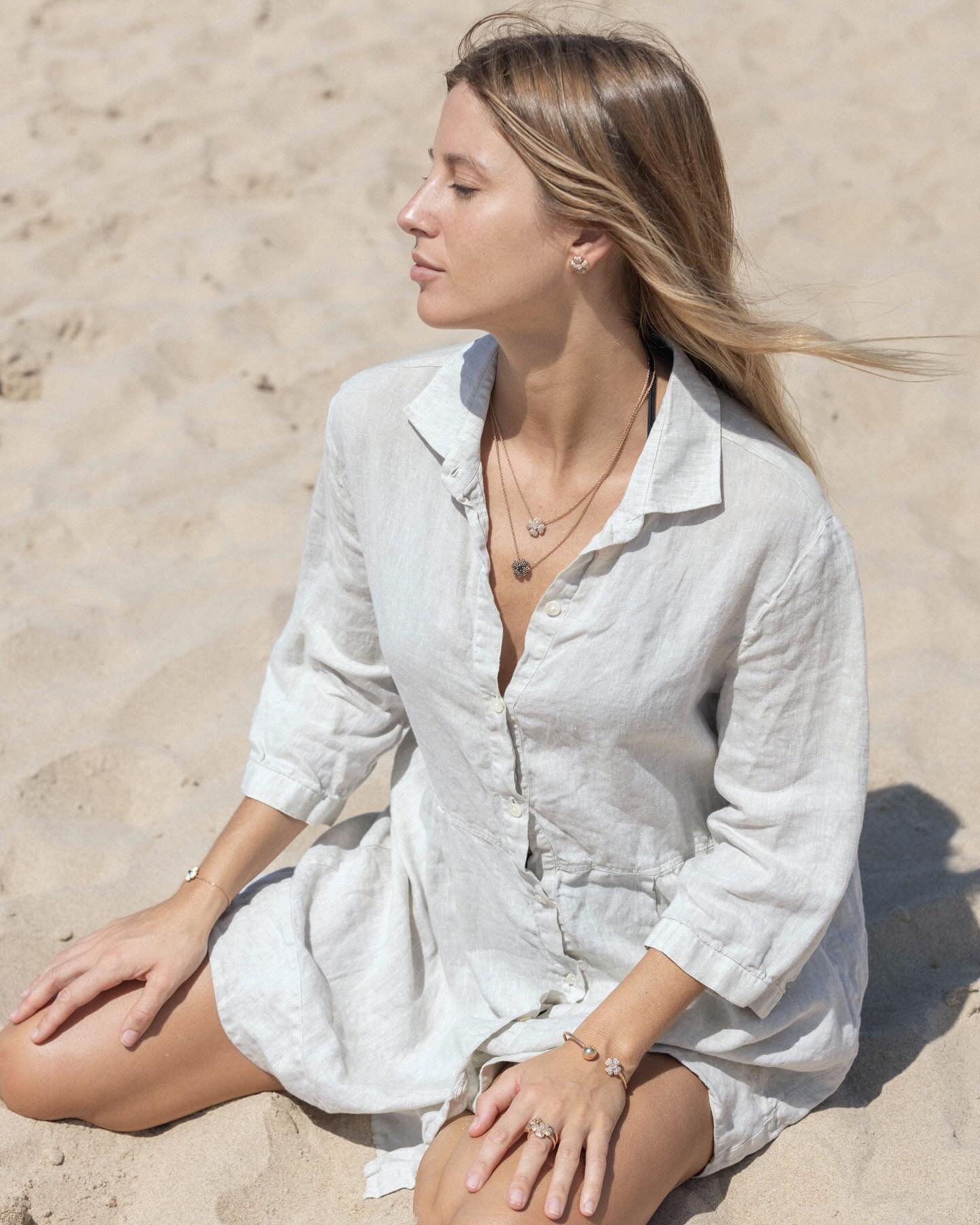 Beach day at @loulourestaurants 

Wearing ONTOO&rsquo;s Flower Collection&mdash;simple, elegant pieces designed to move effortlessly from beach, to inside the water and beyond. 

Understated yet distinctive, crafted with precision to complement every