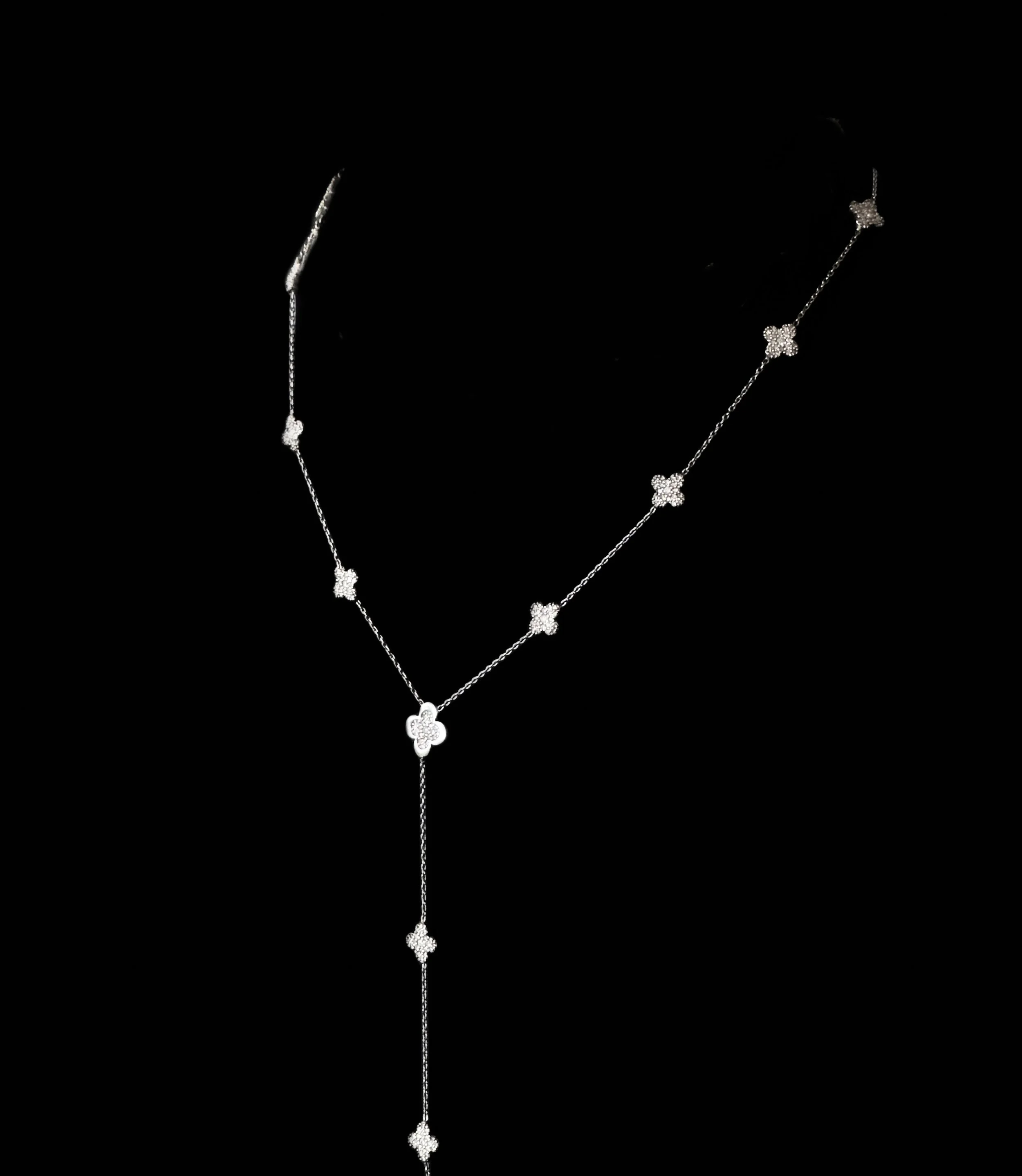 Clover Lariat Necklace Diamond Pavé