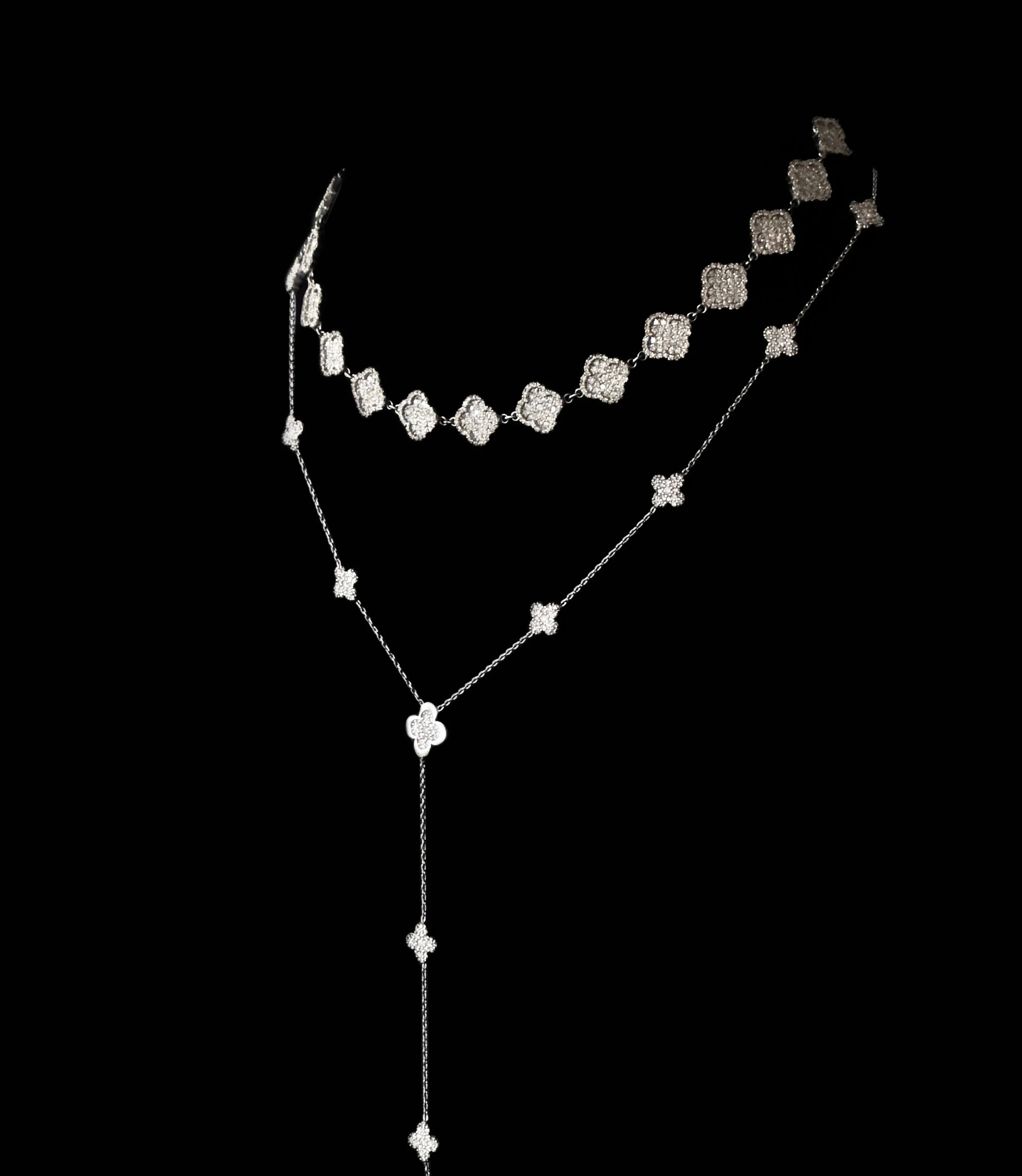 Clover Choker with Rimmed Diamond Pavé