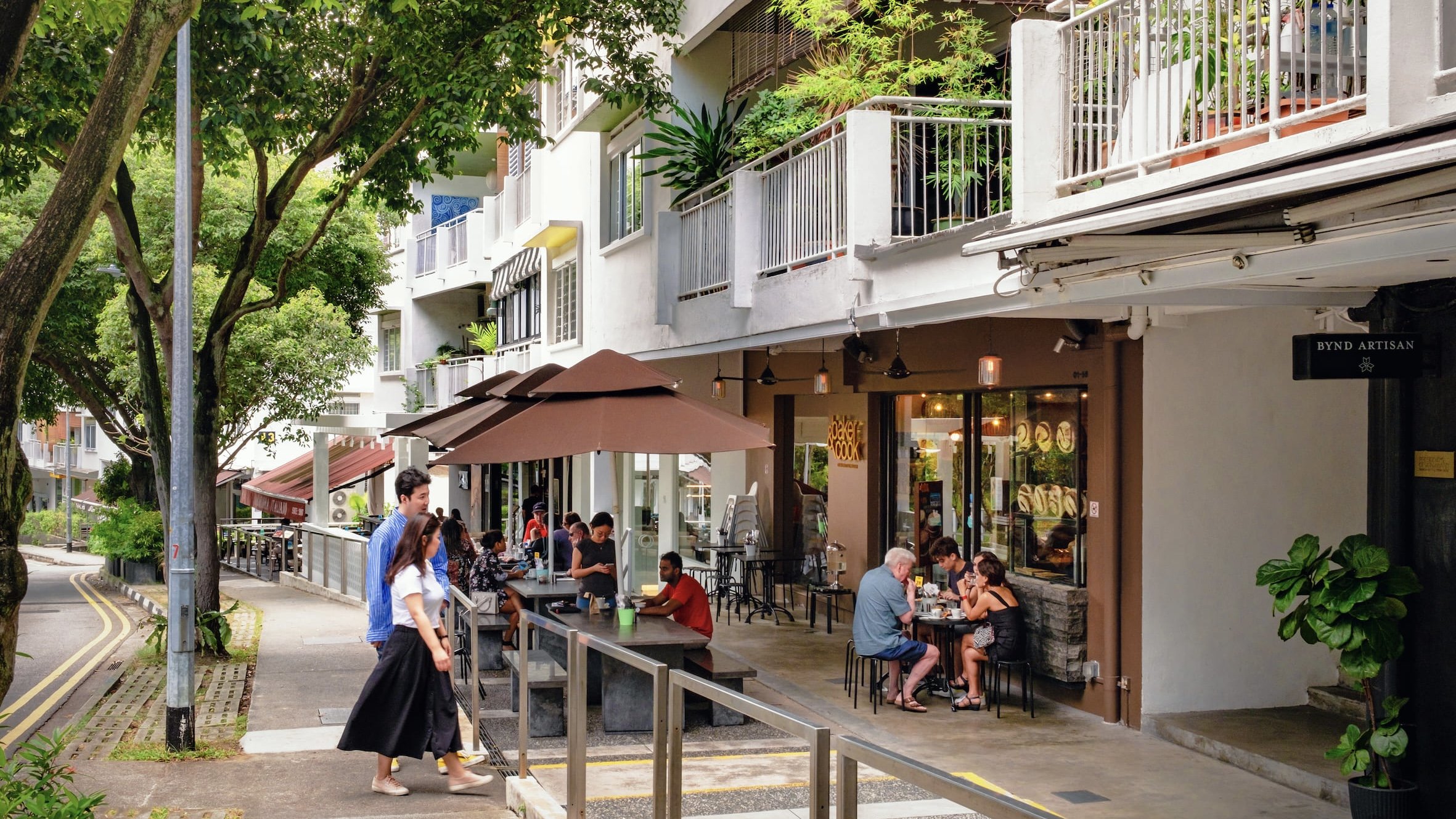 Expat living in Holland Village Singapore: Housing, Schools, Fitness, Lifestyle &amp; more.