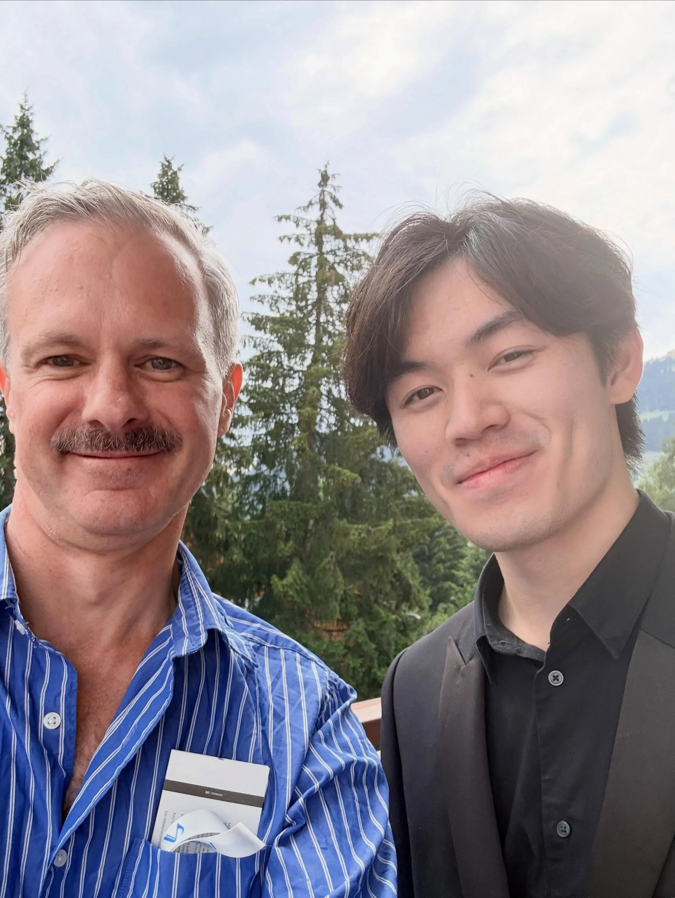 Cello day at the @verbierfestival 🎻🇨🇭!
1st up - @benett_tsai after his Faur&eacute; - great to hear this @classeekmusic and @theviolinchannel artist in top form 👏👏

2nd - @kian.soltani_cellist after his profound @shiraz.ensemble performance 👍🎶