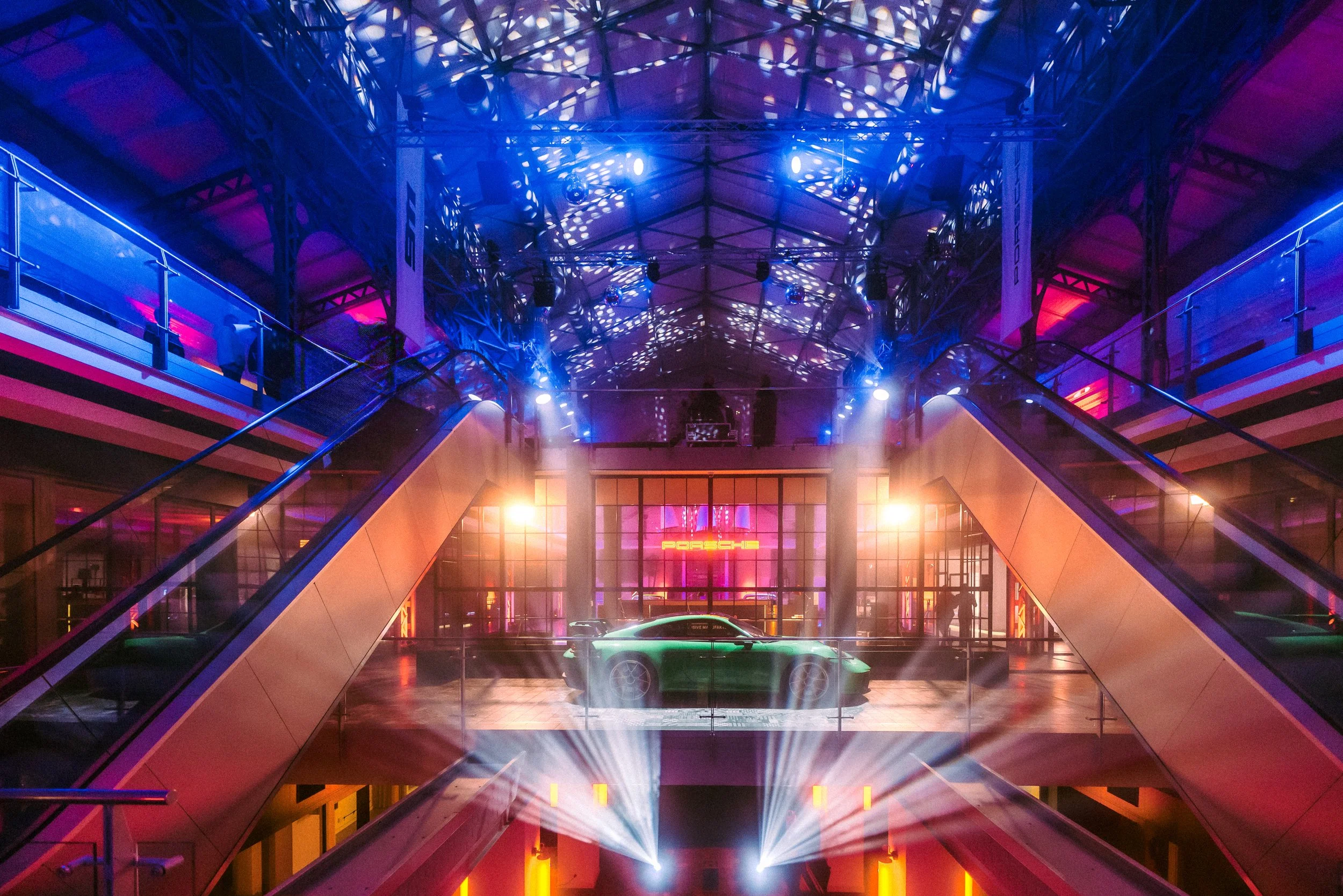 Oslava 60. výročí Porsche 911