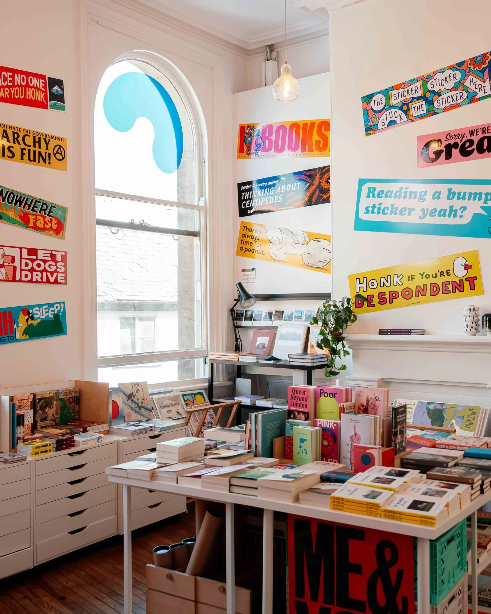 Love these shots of @coloursmayvary and their cornucopia of design-led delights 📸

Books, journals, prints, cards, gifts, wrap, homeware and stationery abound.

Say hello, they&rsquo;re up on our balcony level 👋