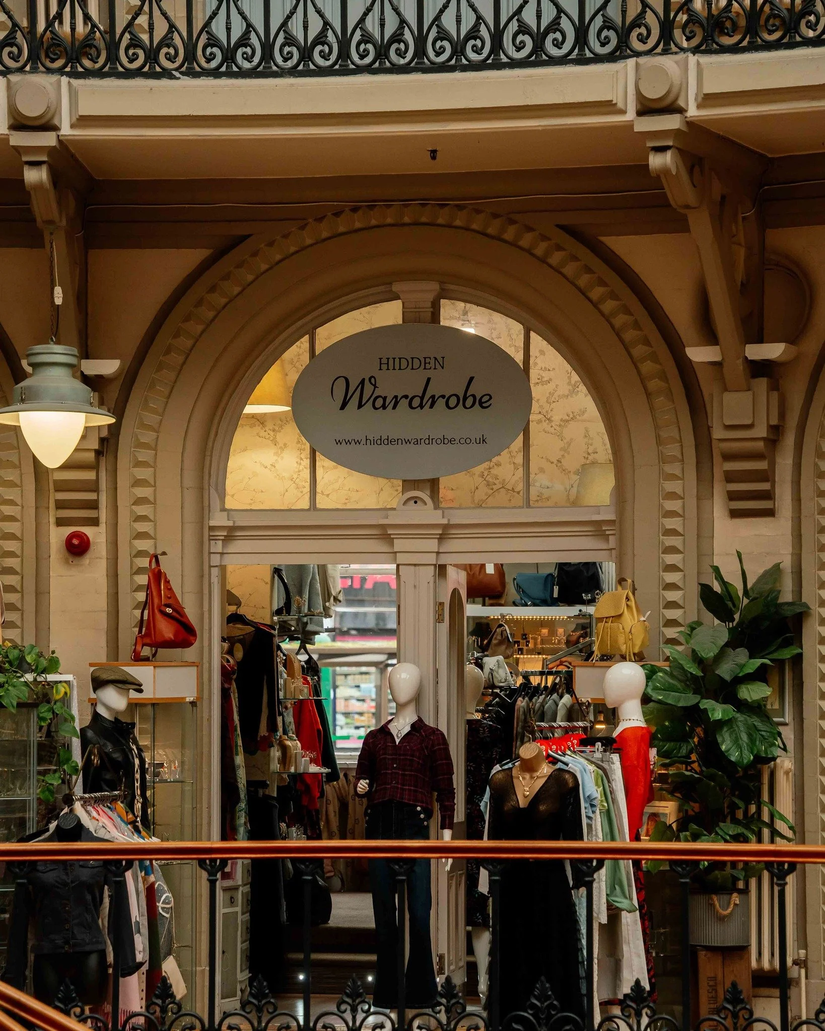 🛍️ A beautiful, unique women&rsquo;s clothing boutique: discover @_hiddenwardrobe_

From comfy and casual to something a bit special, this carefully curated selection is accompanied by a gorgeous selection of unique jewellery and accessories.