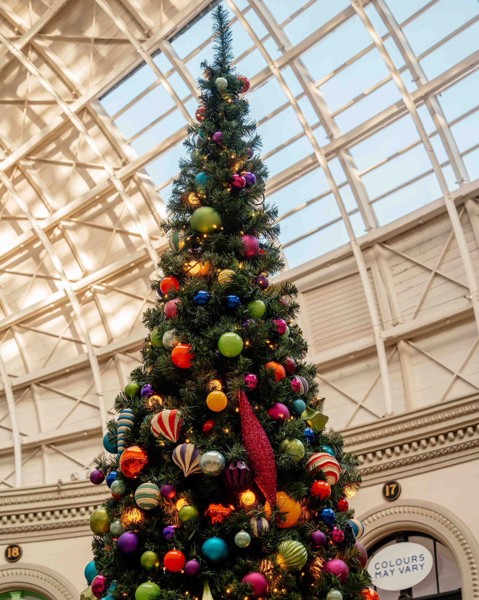 The decs are up and the Corn Exchange is looking simply gorgeous ✨

📸 Some recent snaps ➡️
