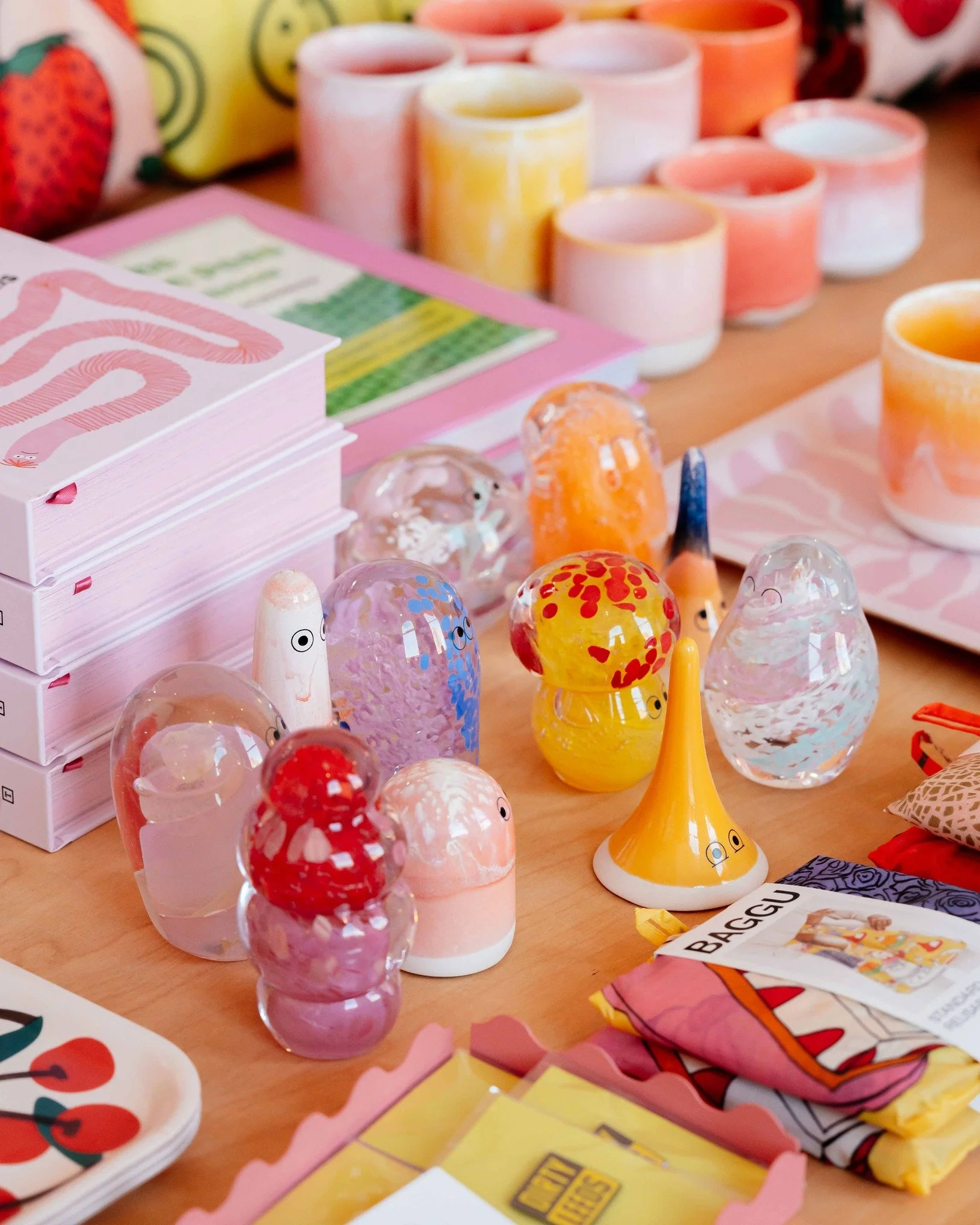 Continuing the theme of chasing away your winter blues, here&rsquo;s a selection of our most joyful, colourful pics of Leeds Corn Exchange 🎨🖍️

Visit us this weekend to brighten your January and support your local indies.

@coloursmayvary 
@fabulou