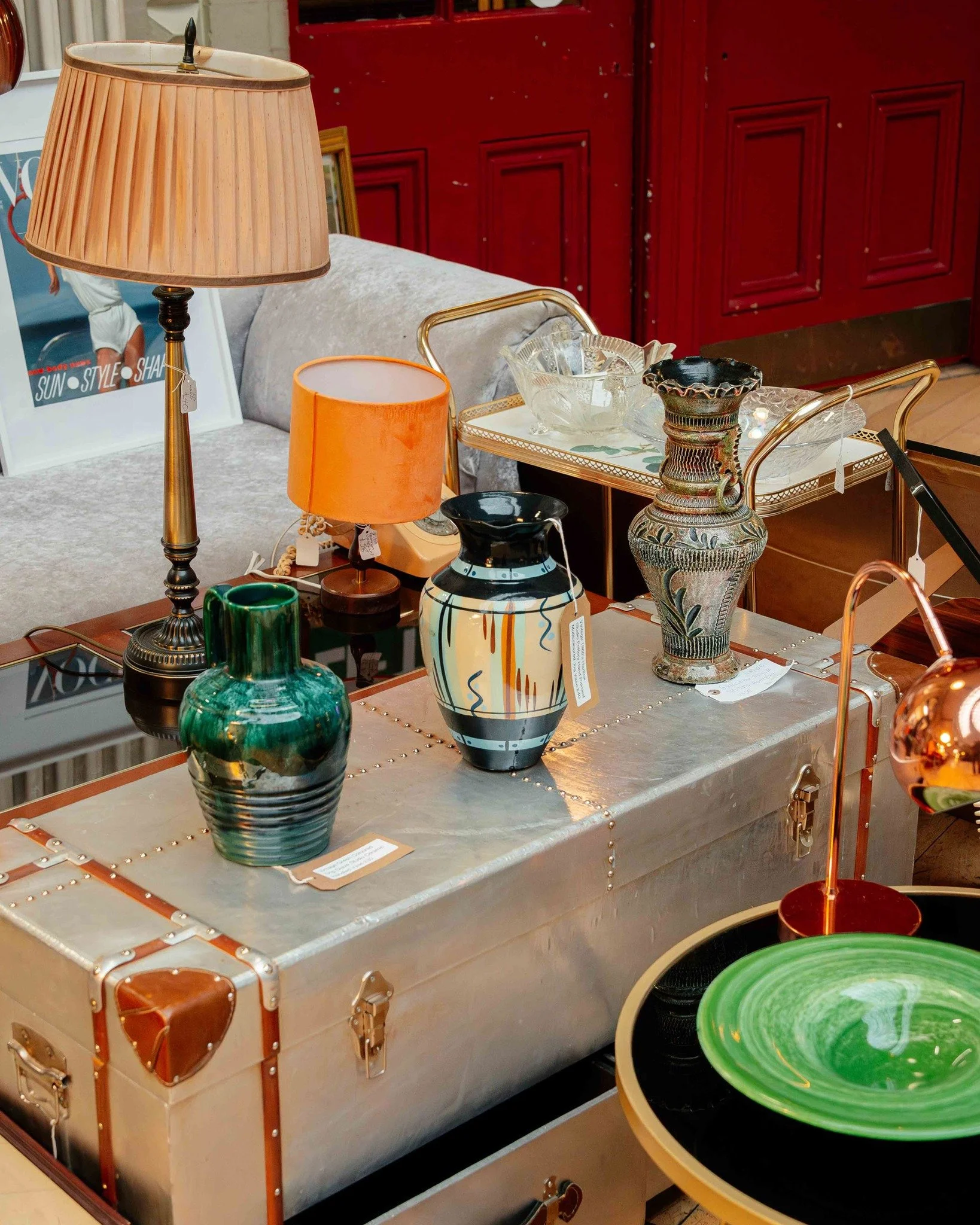 A warm welcome to our newest shop @shushinteriorsleeds ❤️

Let&rsquo;s take you for a look round this treasure trove of interiors gems in pictures 📸

With vintage furniture, decor and art, it&rsquo;s a perfect destination if you&rsquo;re looking to 