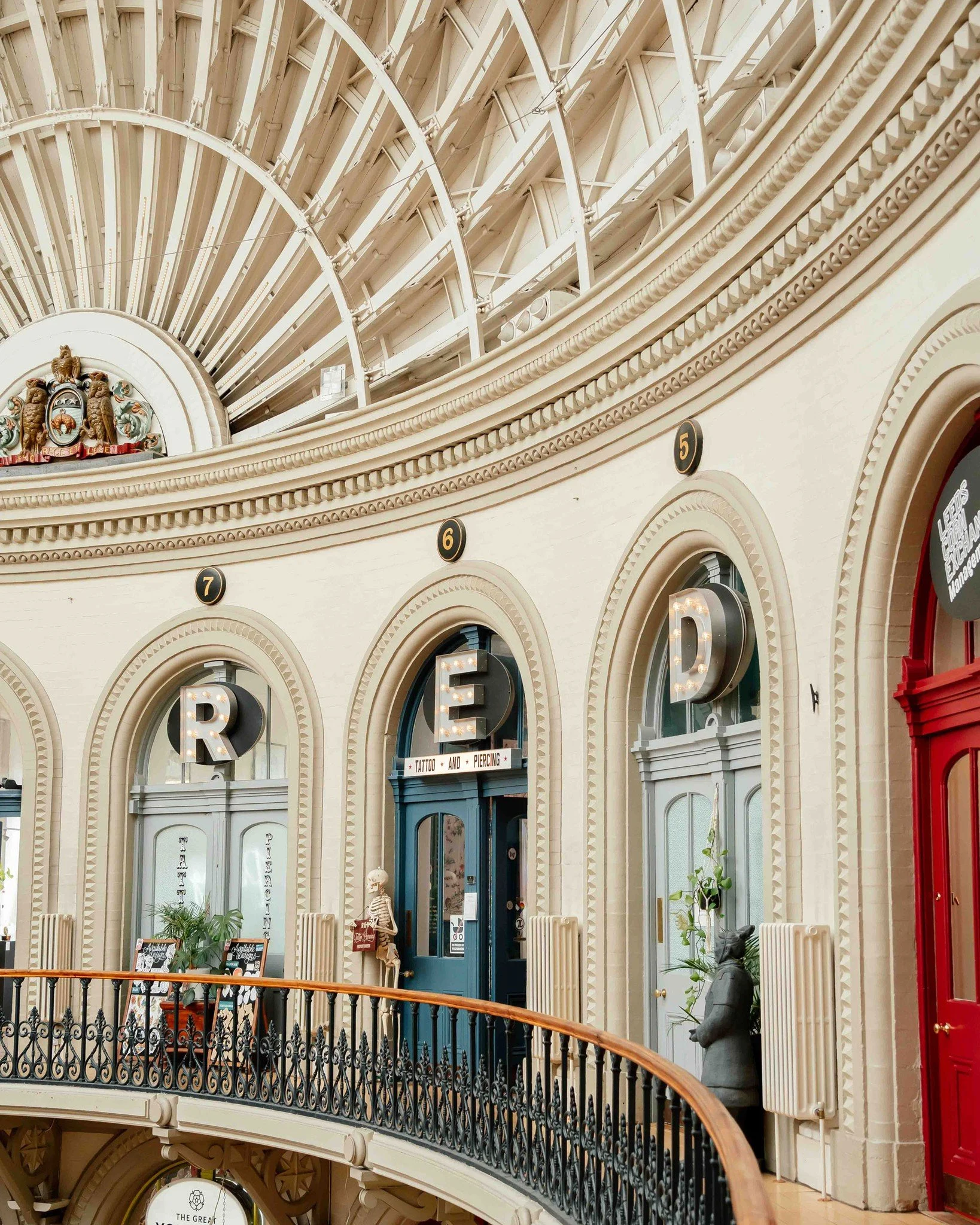 Thinking of a new tattoo or piercing? @redtattooleeds brings together five tattoo artists catering for different tattoo styles and three body piercers with more than 35 years of experience between them. 

With talented artists, a welcoming environmen