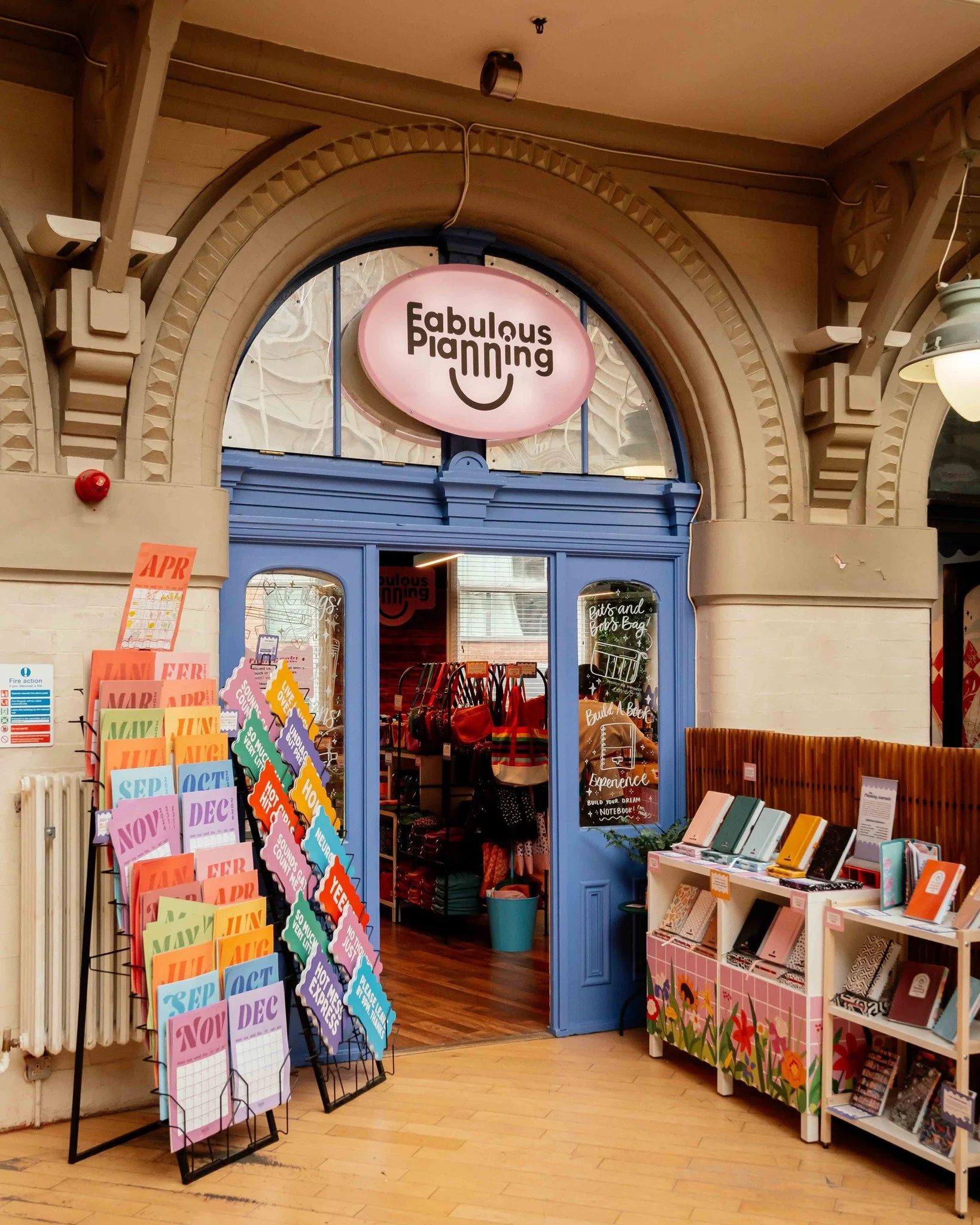 A look inside @fabulous.planning&rsquo;s new, bigger space that opened this April at Leeds Corn Exchange 🤩

Such an exciting step for this lovely, family-run stationery business and their journey, which we&rsquo;re so happy to be a part of ❤️

📔 Di