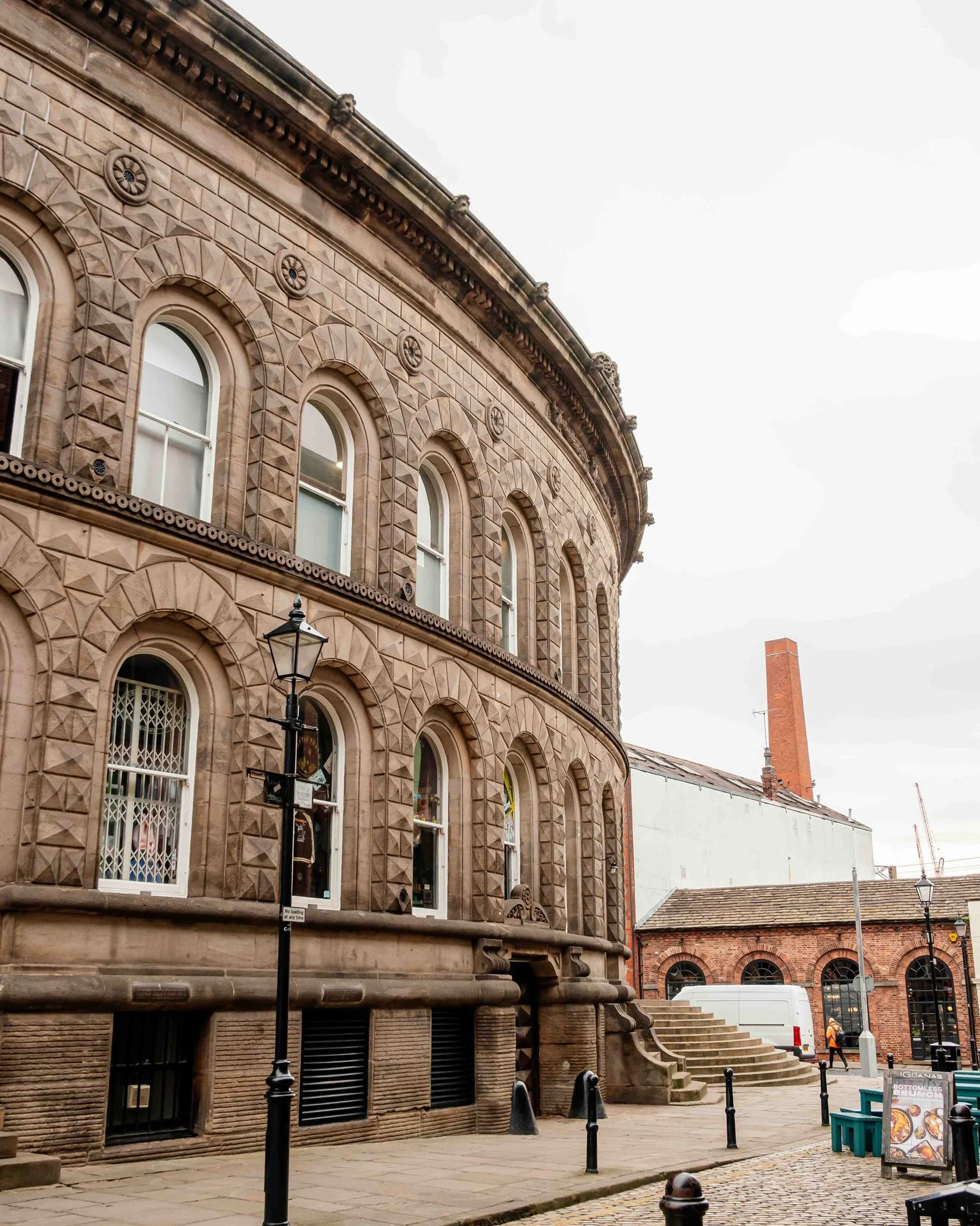 A little focus on some of our favourite architectural details at Leeds Corn Exchange 📸 

Stop by and take it in for yourself &ndash; we&rsquo;re open 7 days a week ❤️