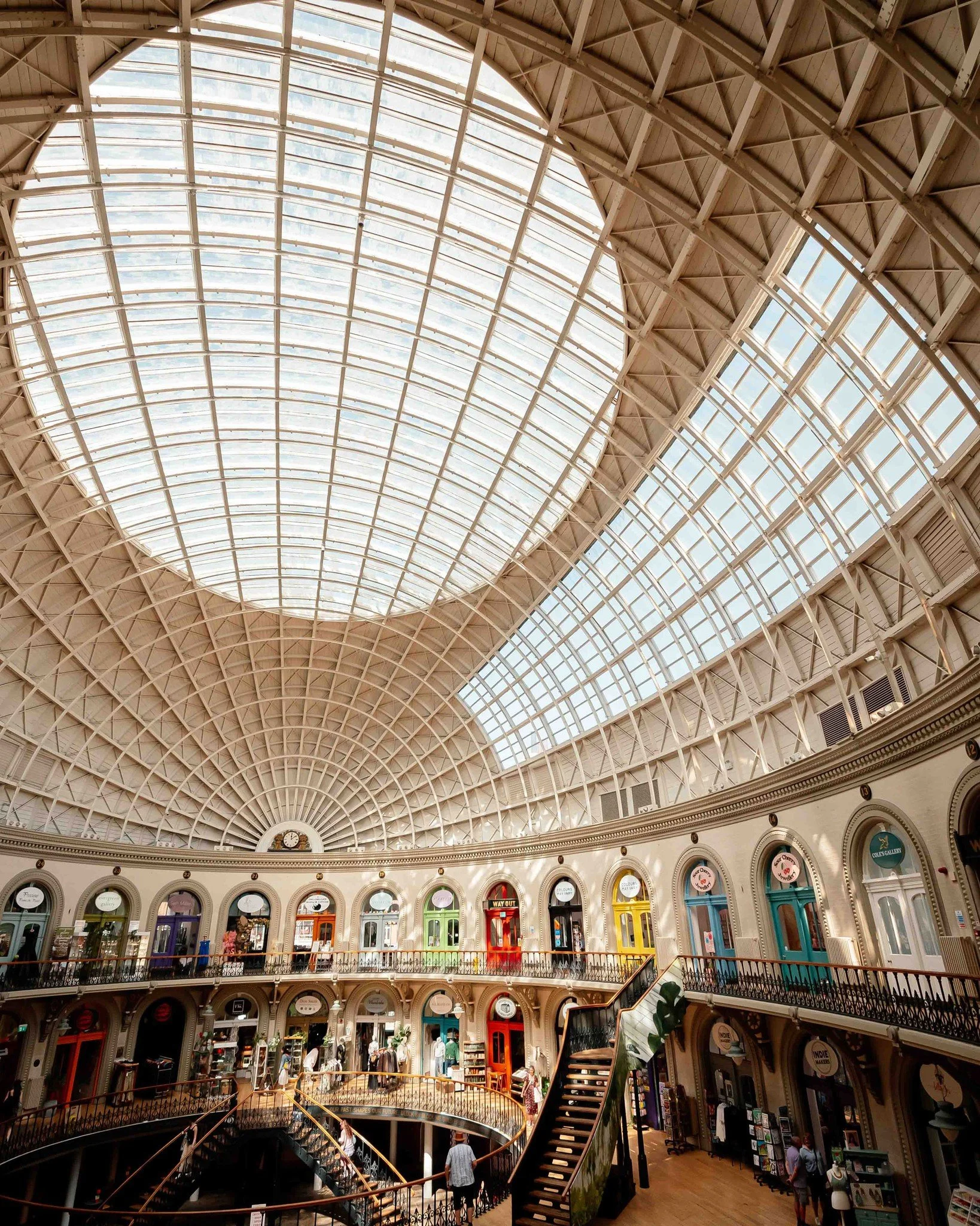 Did you know Leeds Corn Exchange is Grade I listed? 

Plus, as of 2019, we&rsquo;re one of the only three remaining Corn Exchanges still functioning as a centre for trade in the UK. 

Continuing more than 160 years as a hub for business in the heart 