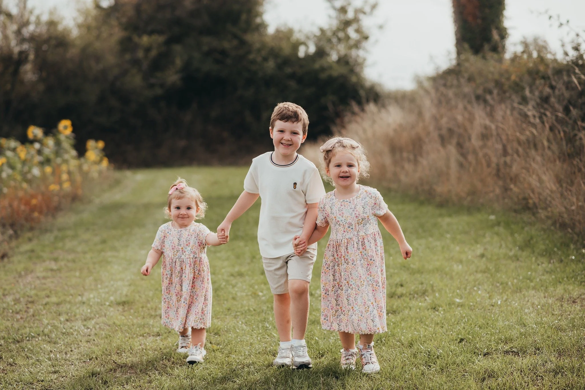 These little cherubs were such great fun to shoot πΈ and we had such beautiful weather for the occasion too!
I pride myself in making the session fun and this helps the children to relax and enjoy themselves, to the point that they don't realise I'm