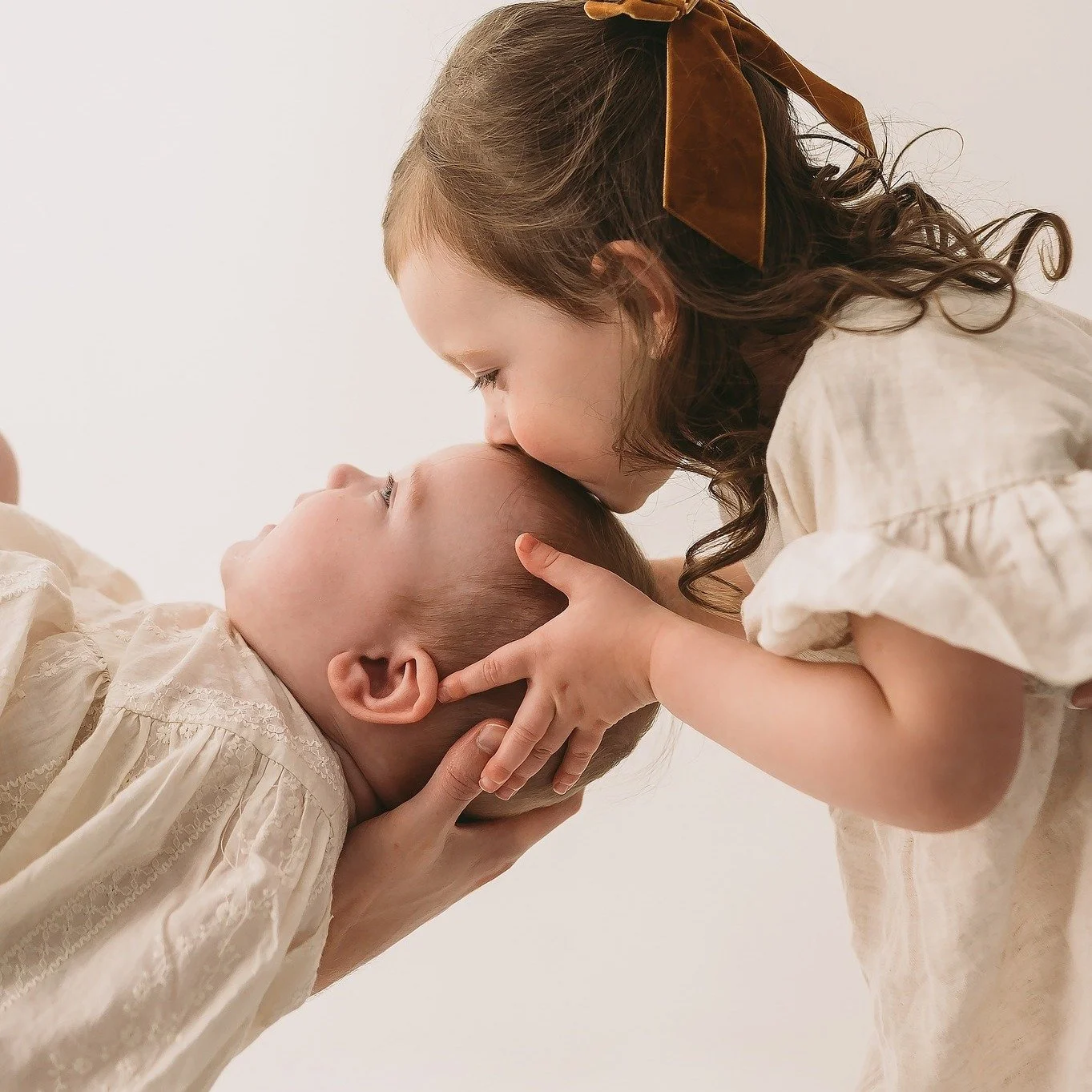 Timeless, Natural Storytelling...
I don&rsquo;t just take pictures; I capture love, connection, and the beautiful chaos of family life in a natural, authentic style you&rsquo;ll treasure forever. 🤎🤍🤎

 #familyphotography #trowbridgephotographer #l
