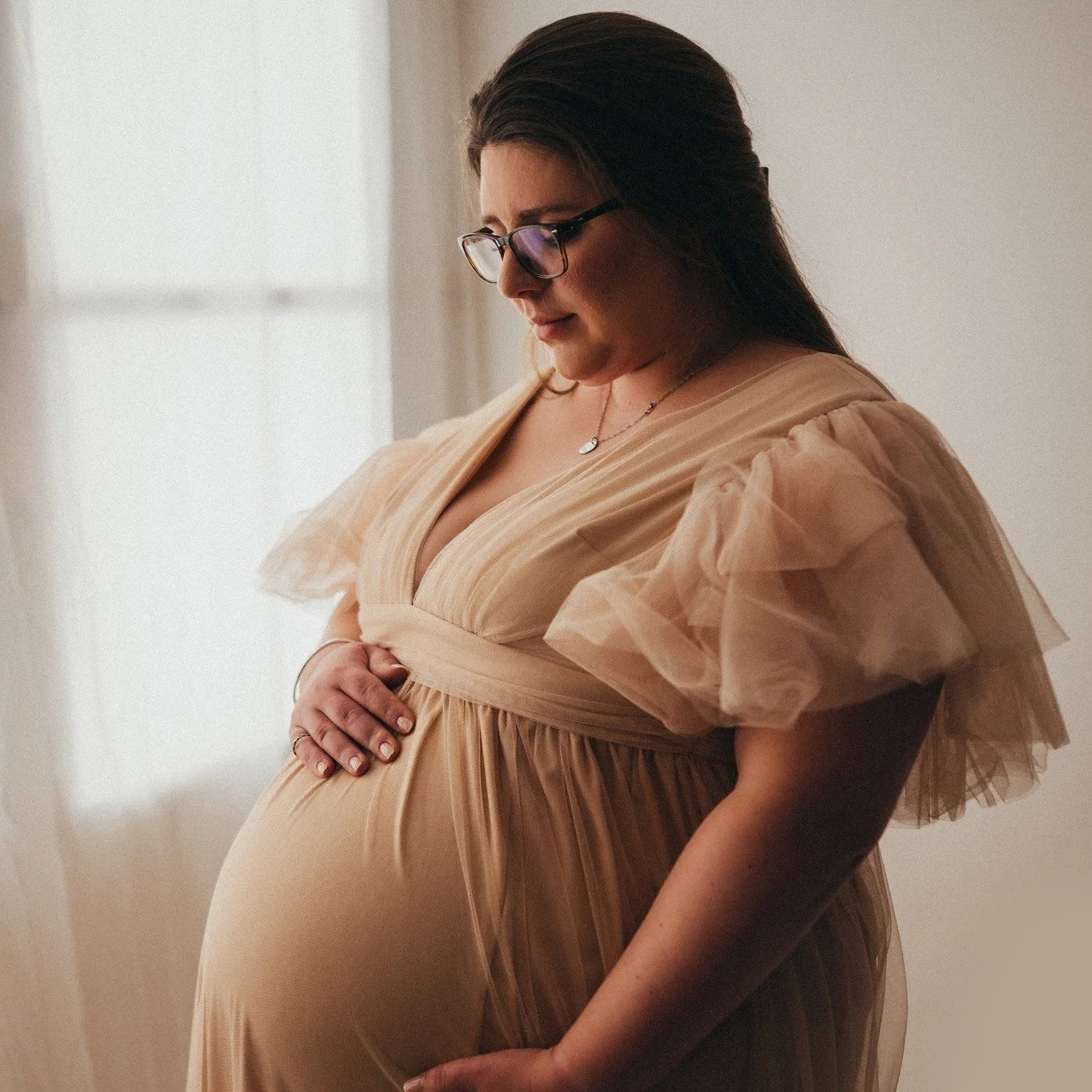 Awaiting baby with hearts full &amp; hands almost full! ✨

There&rsquo;s something so special about capturing the love of a growing family &mdash; the excitement, the connection, and those beautiful in-between moments. This lovely family is getting r