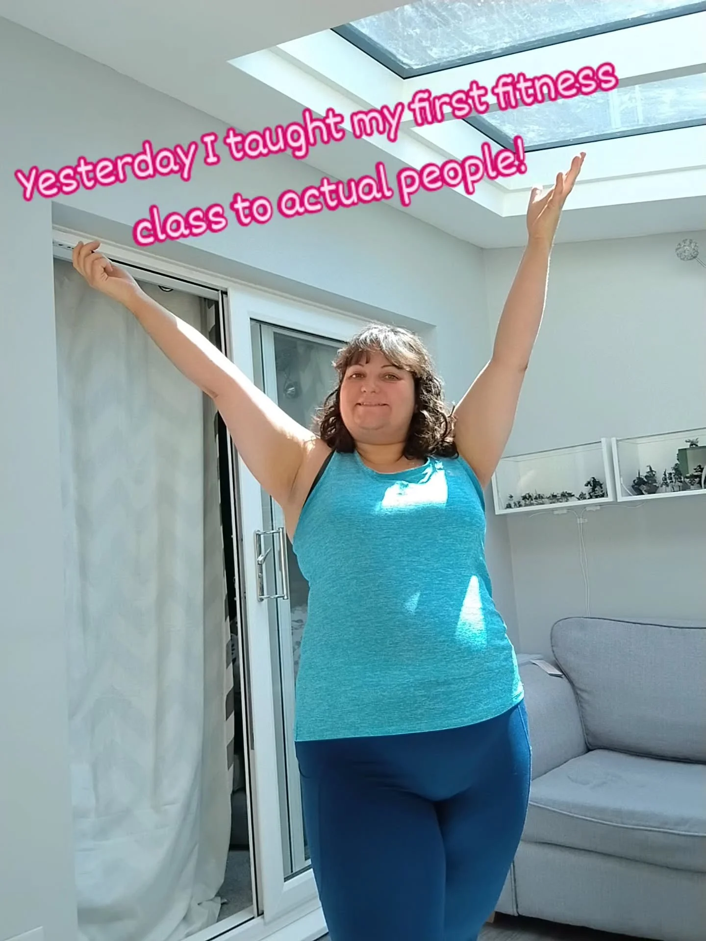 I had a bit of a false start last week but this week 6 lovely people turned up to dance with me for an hour! I had a great time and most of them told me they did too and are planning to come back next week! 🎉

I still have plenty of room for more pe