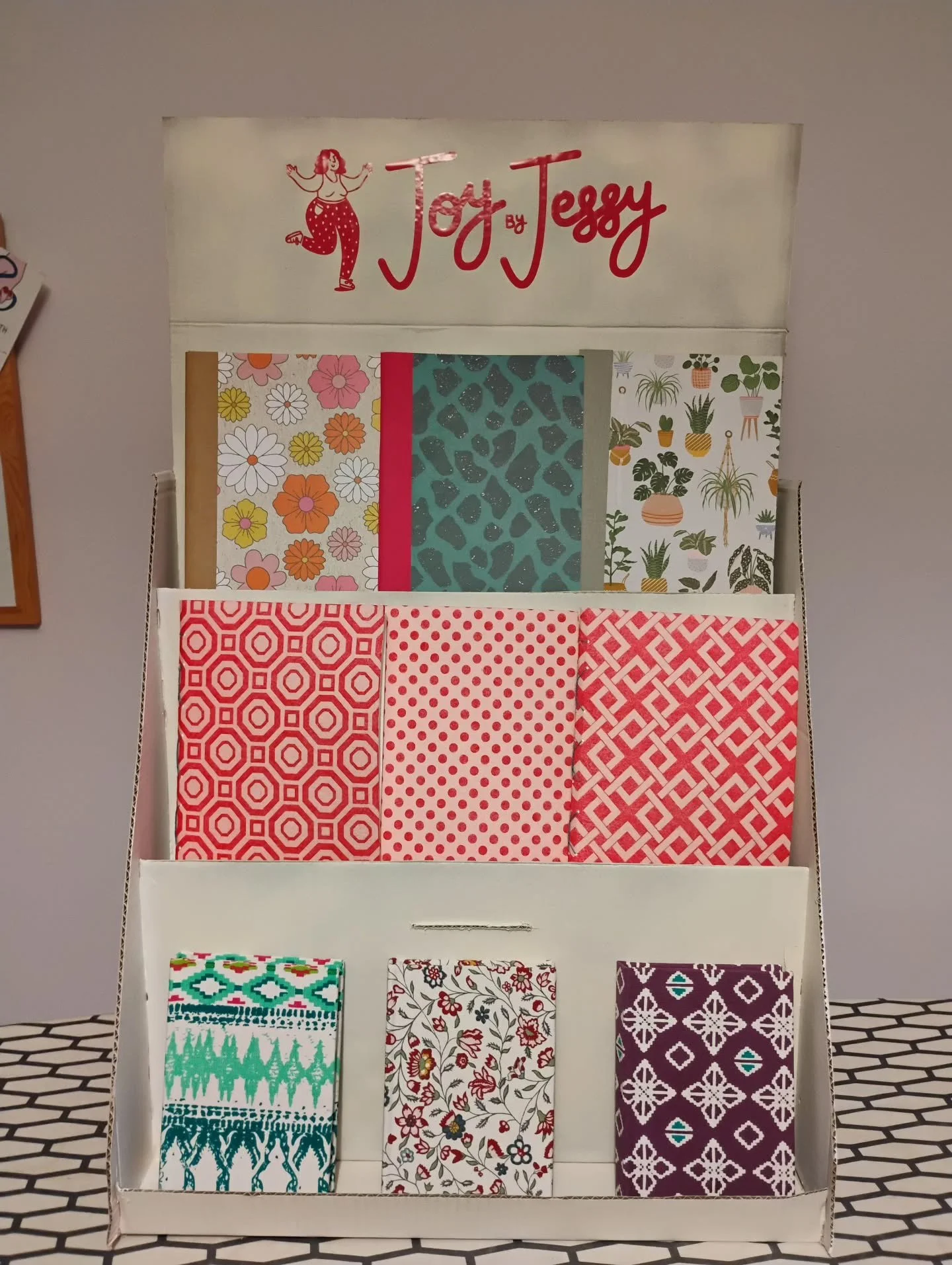 I'm getting ready for a craft event. Those old gousto boxes came in handy!

#craftfair #craftfairdisplay #handmadenotebooks #shopsmall #bookbinder #diyshelves #upcycling #makersgonnamake