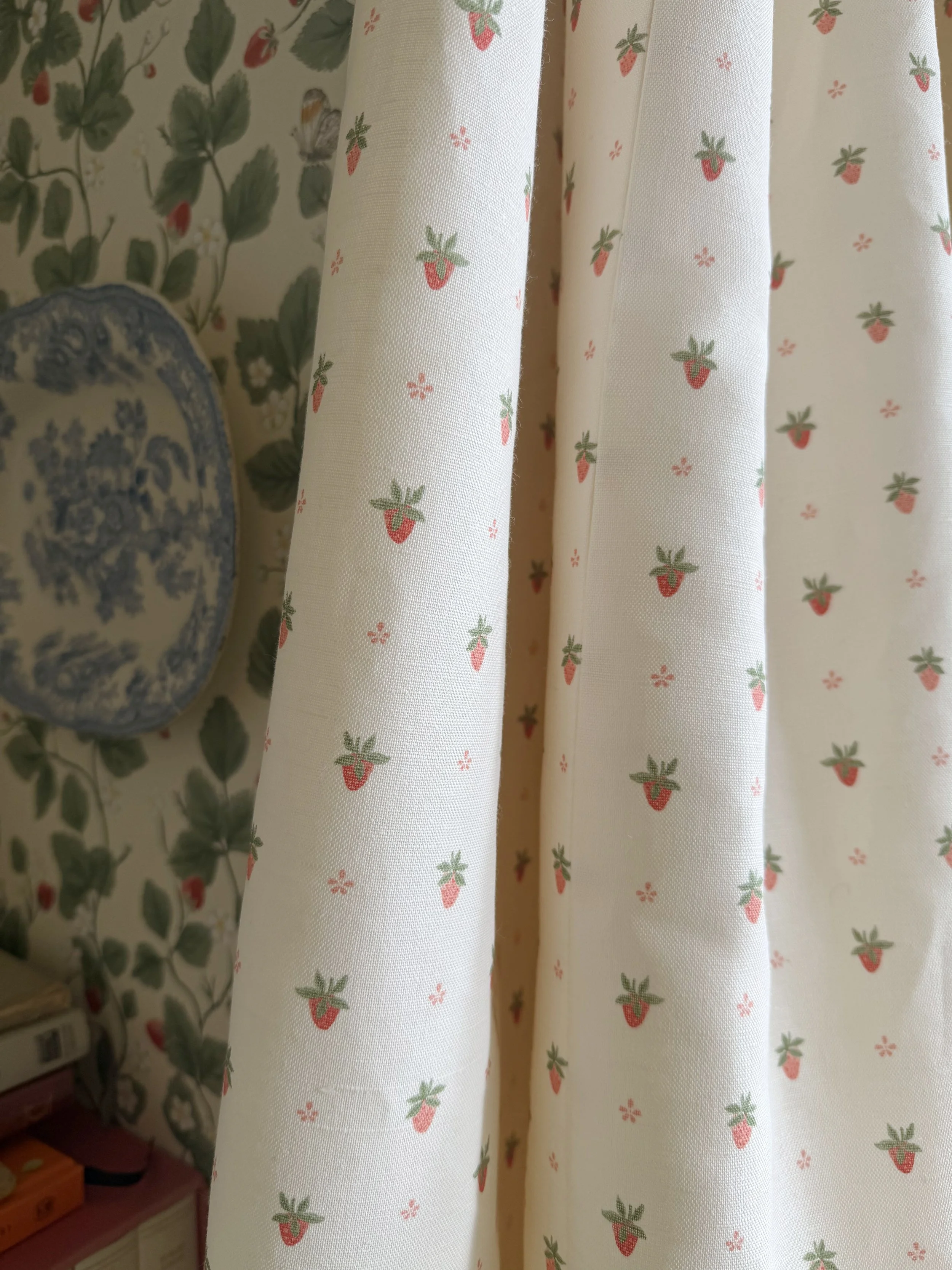 Strawberry Spring Curtain_2.jpg