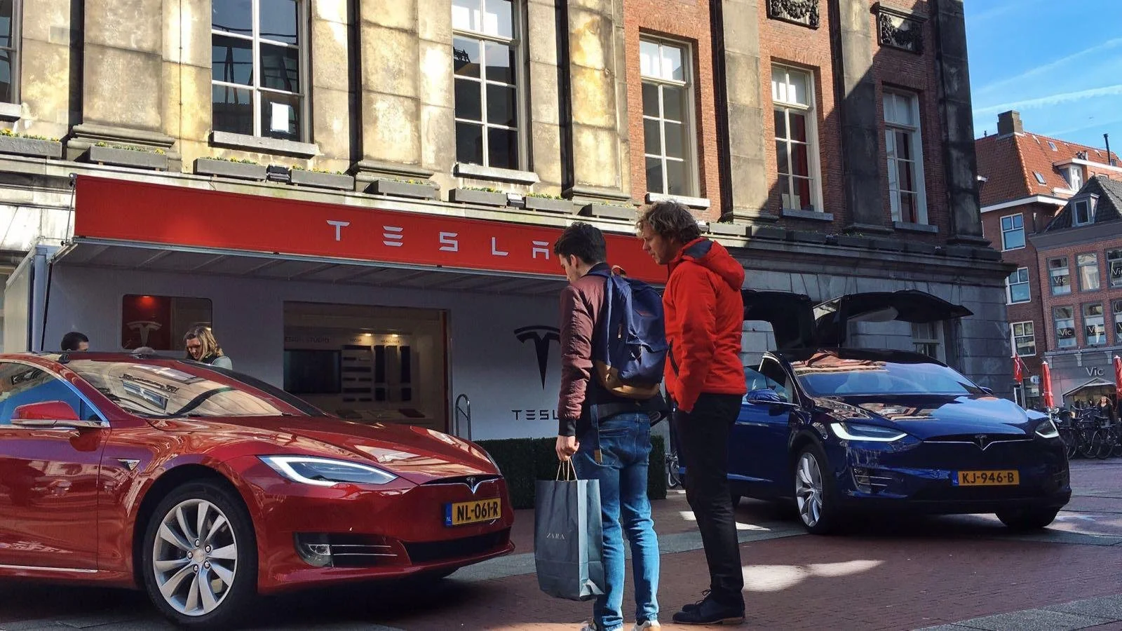 Tesla - Marketing Champions Concept