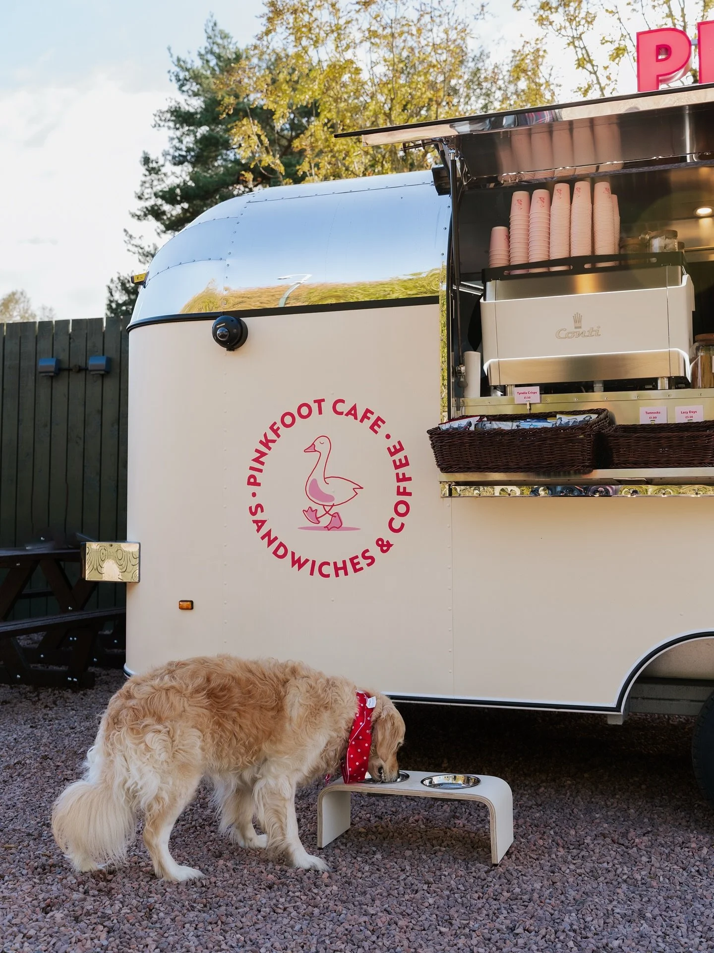The local makers @lolaanddaisydesigns have supplied us with a lovely handmade dog bowl stand for our four-legged visitors 🐶 

It matches our Airstream perfectly (because style matters, even when you&rsquo;re drinking water 😉)
