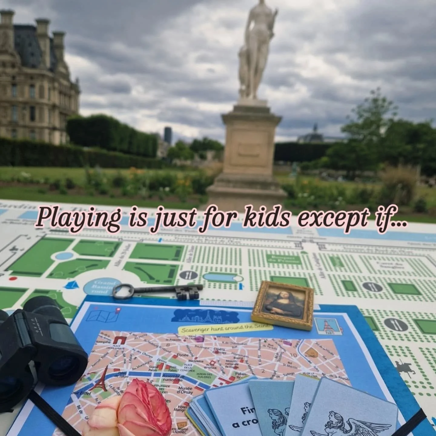 Last week I designed a game for @familytwist to guide a family who wanted to discover the heart of Paris. 

I knew a two-hour classical visit would have been too long for their three young kids so I created this little adventure for them using : a ma