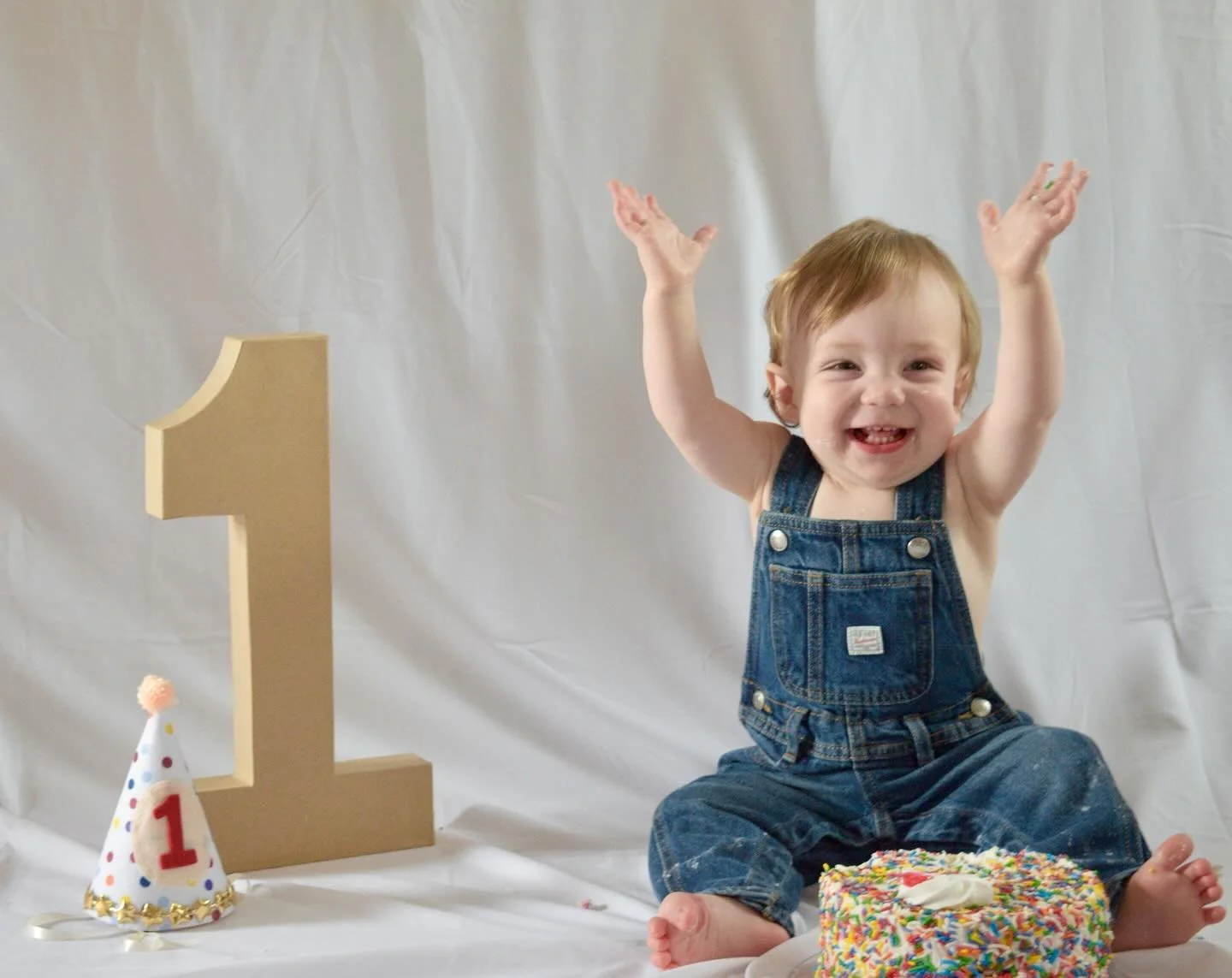 Declan is ONE!! {horizontals}

I love love love 1st birthday shoots!! From cake smashes to simple portraits, these are so fun and create the perfect memory to look back on 🫶🏻🎂

📍 Highlands, NJ

Message me if you&rsquo;re interested in a photo sho