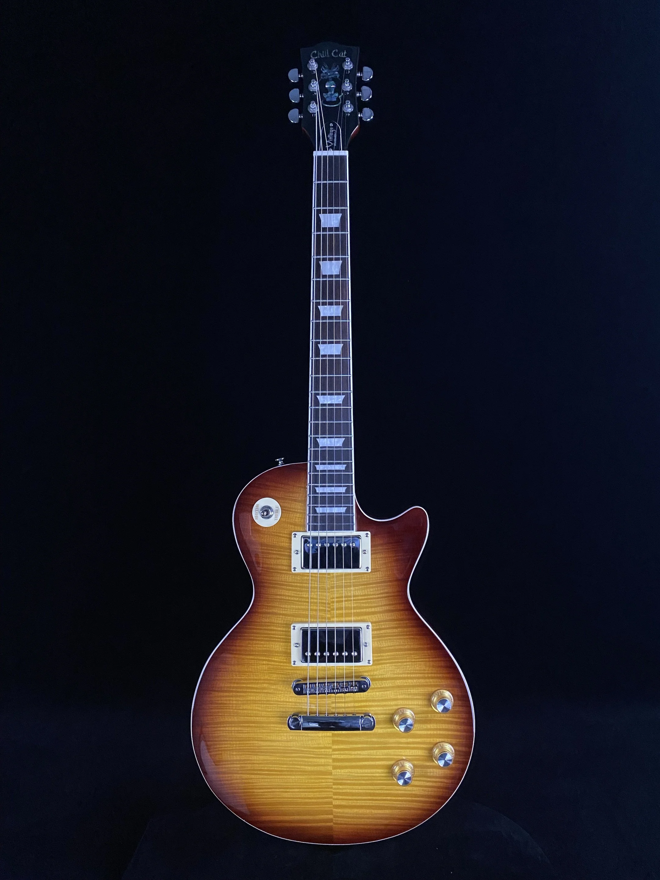 New Bad Cat Vintage Standard Sweet Teaburst Electric Guitar