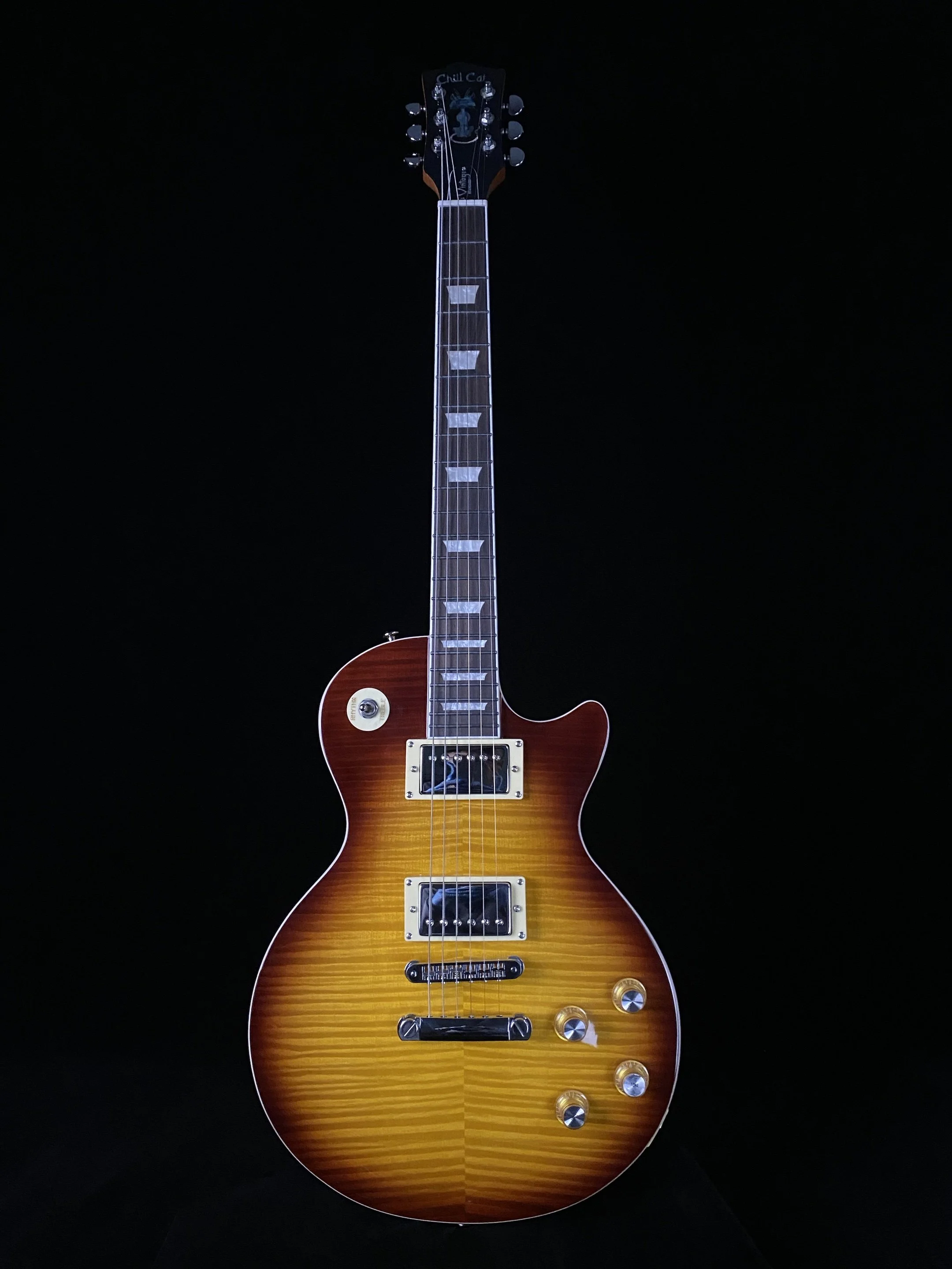 Chill Cat Vintage Standard Sweet Teaburst Electric Guitar